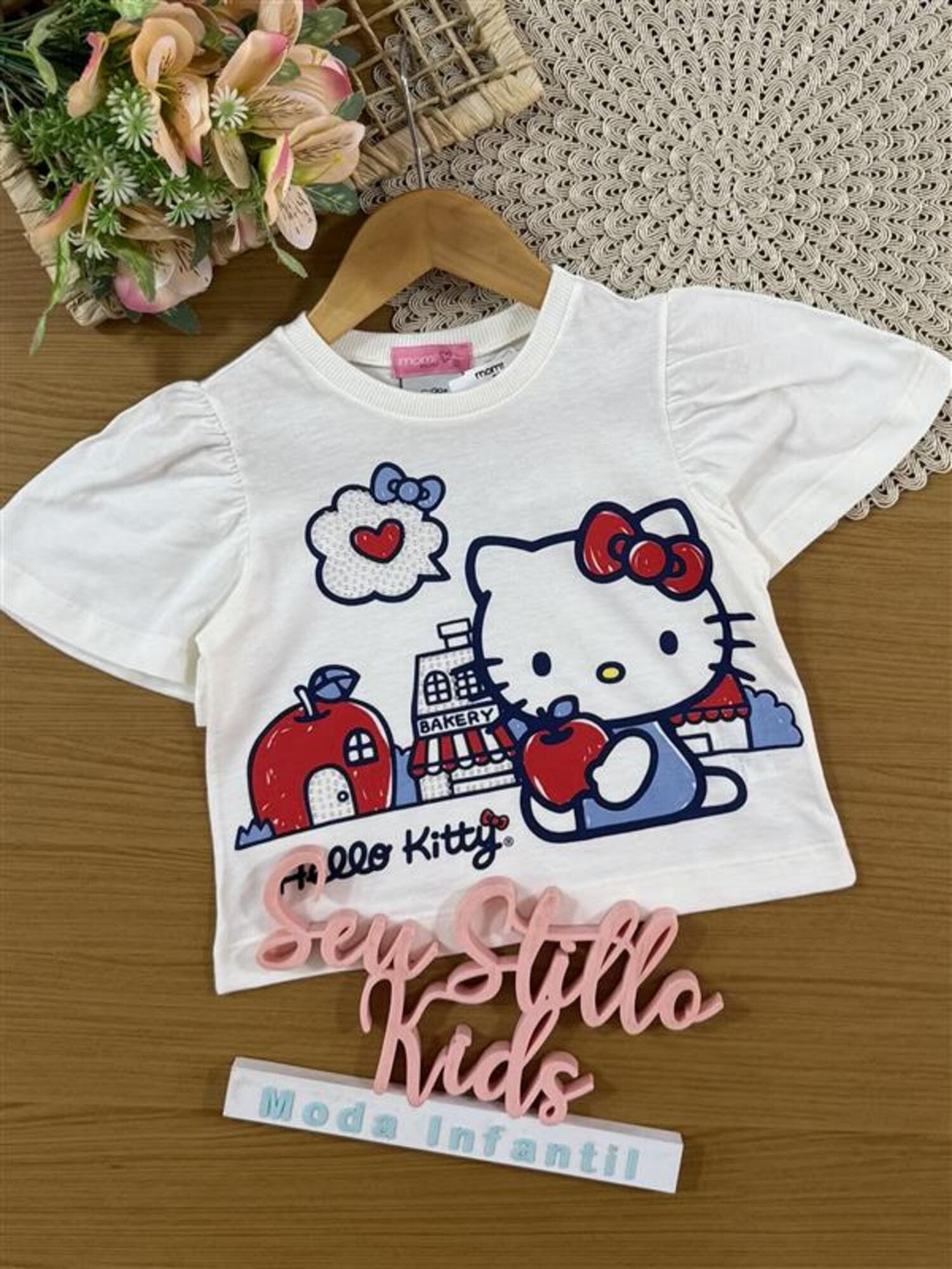 Blusa Infantil Momi Verão Branca Hello Kitty com Strass