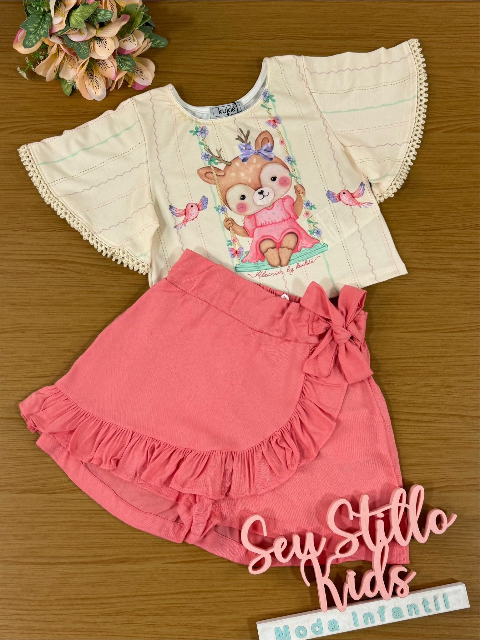 Conjunto Infantil Kukie Tropical Shorts Saia e Blusa Cervo Fofa