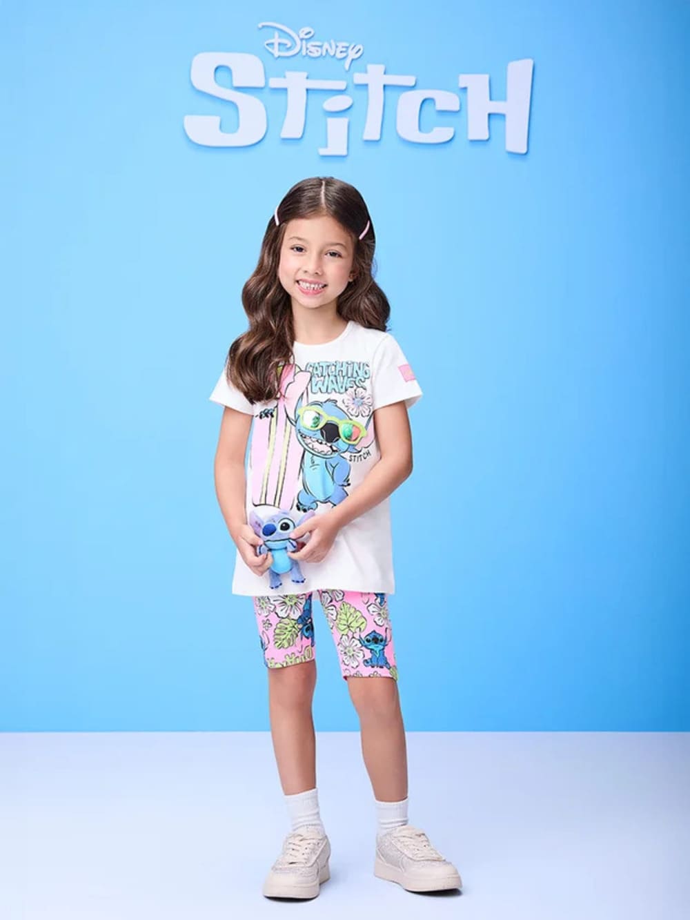 Conjunto Infantil Momi Verão Shorts Ciclista Rosa e Blusa Stitch Disney