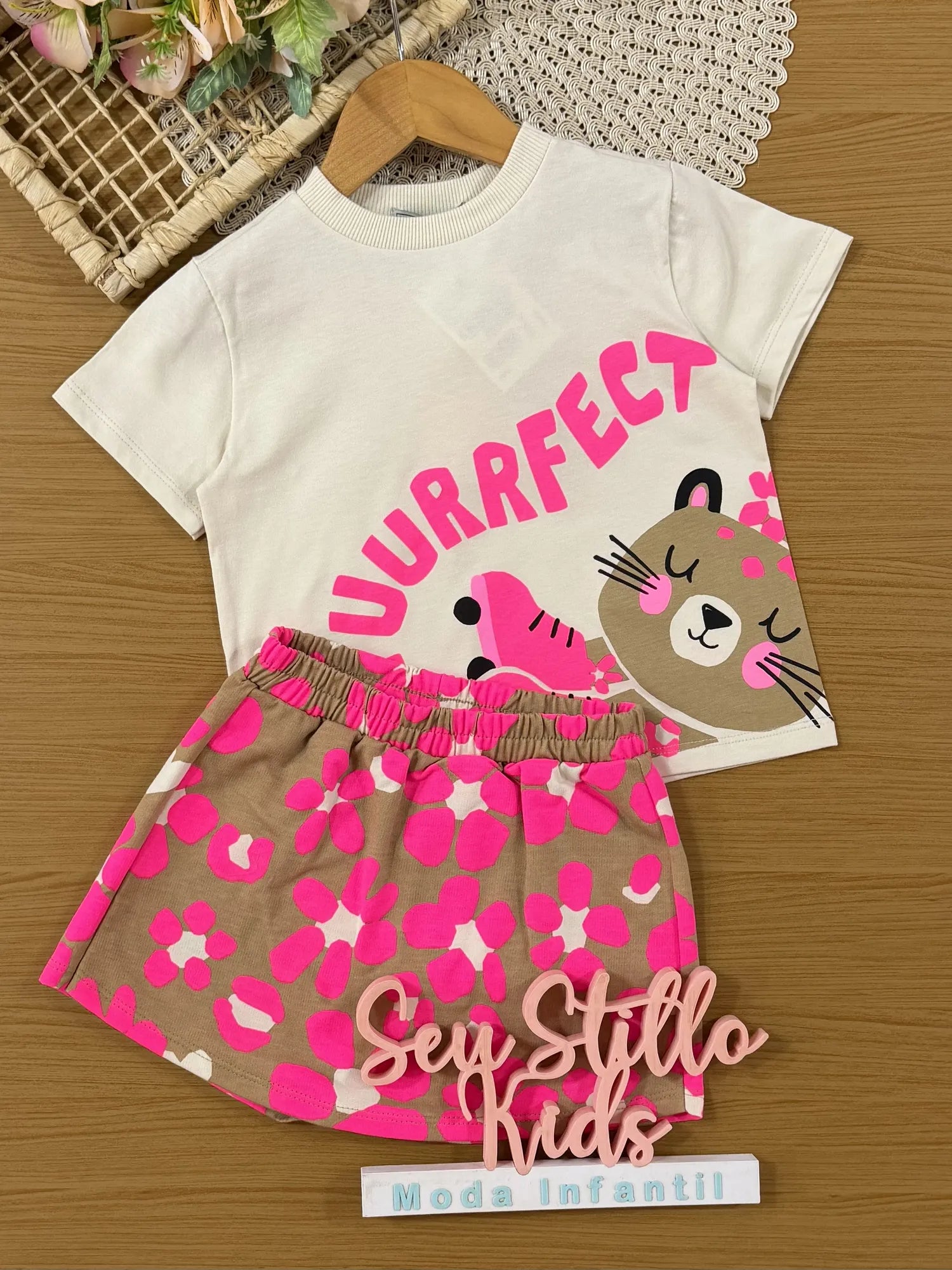 Conjunto Infantil Bimbi Inverno com Shorts Saia e Blusa Manga Curta Tigrinha