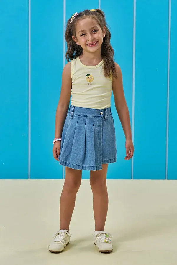 Conjunto Infantil Menina Kukiê com Shorts Saia Jeans e Regata Amarela Limãozinho Tricô