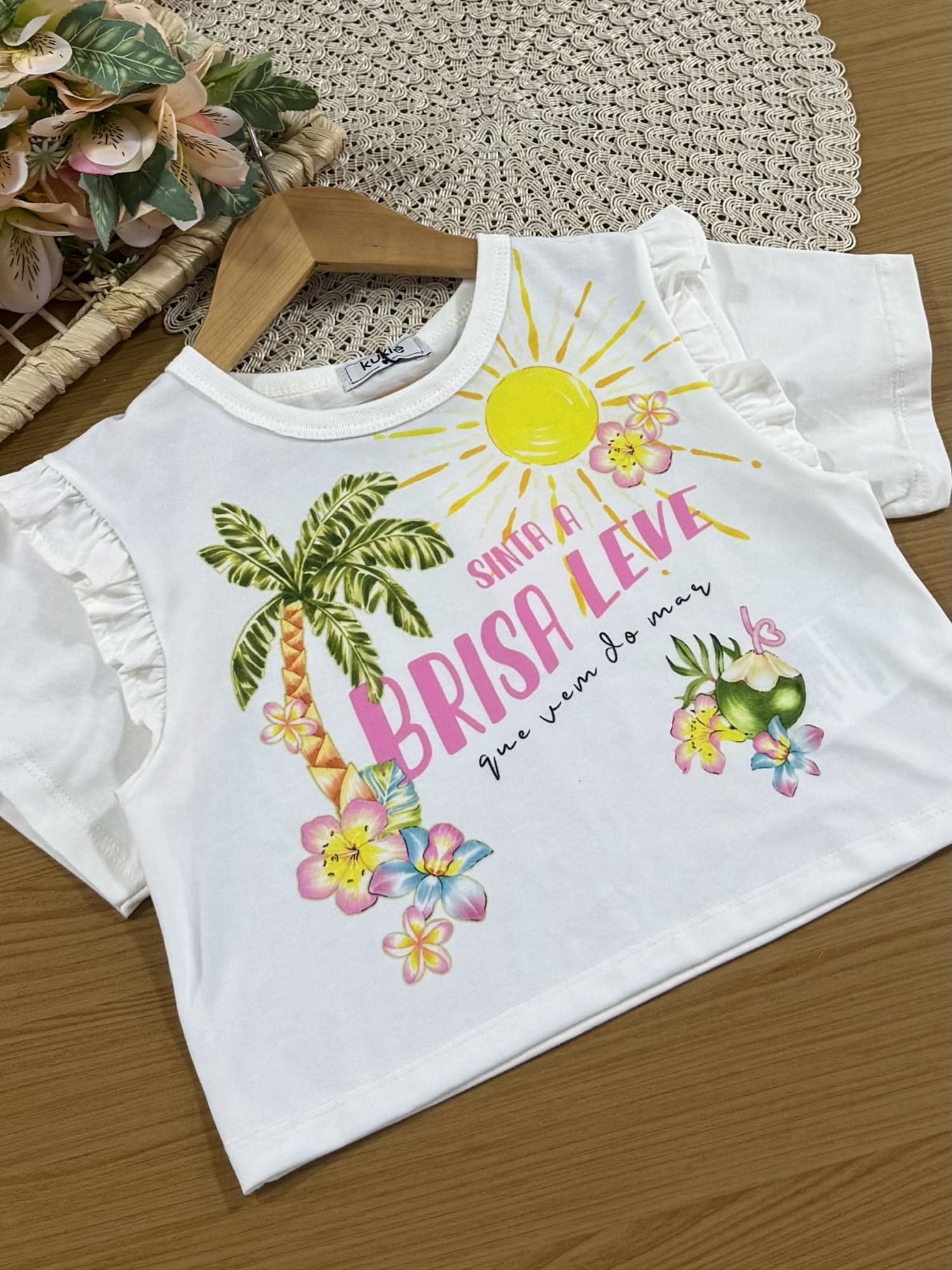 Conjunto Infantil Kukiê com Shorts Verde e Blusa Manga Curta Praia