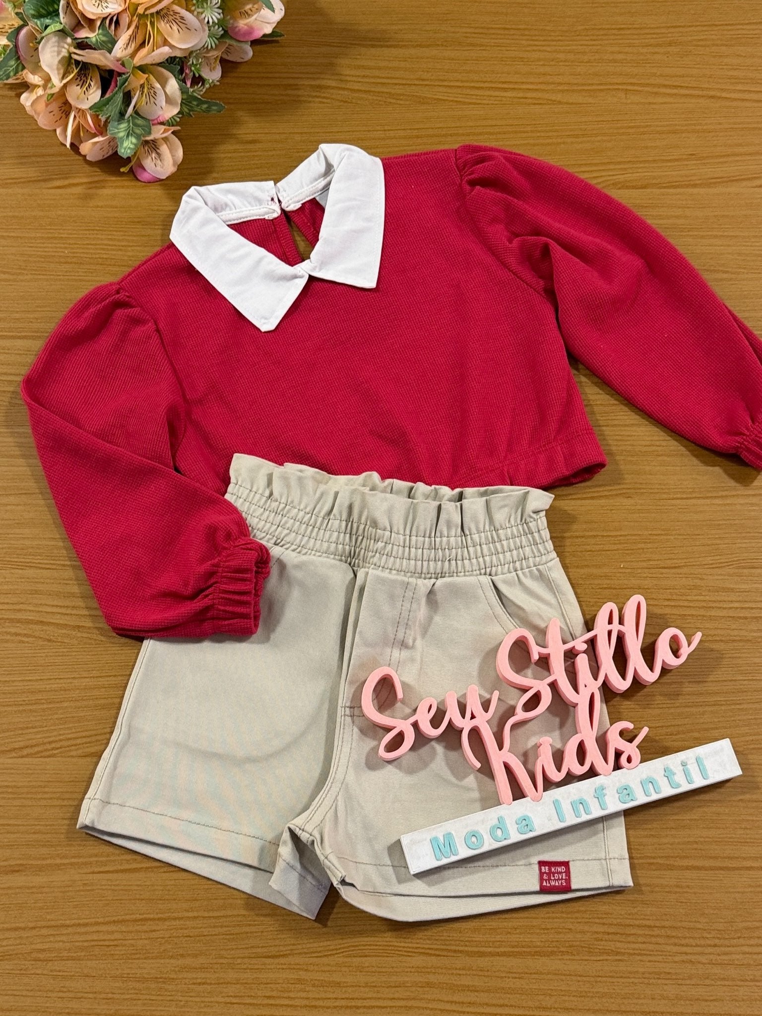 Conjunto Infantil Catavento Inverno Shorts e Moletinho Vermelho