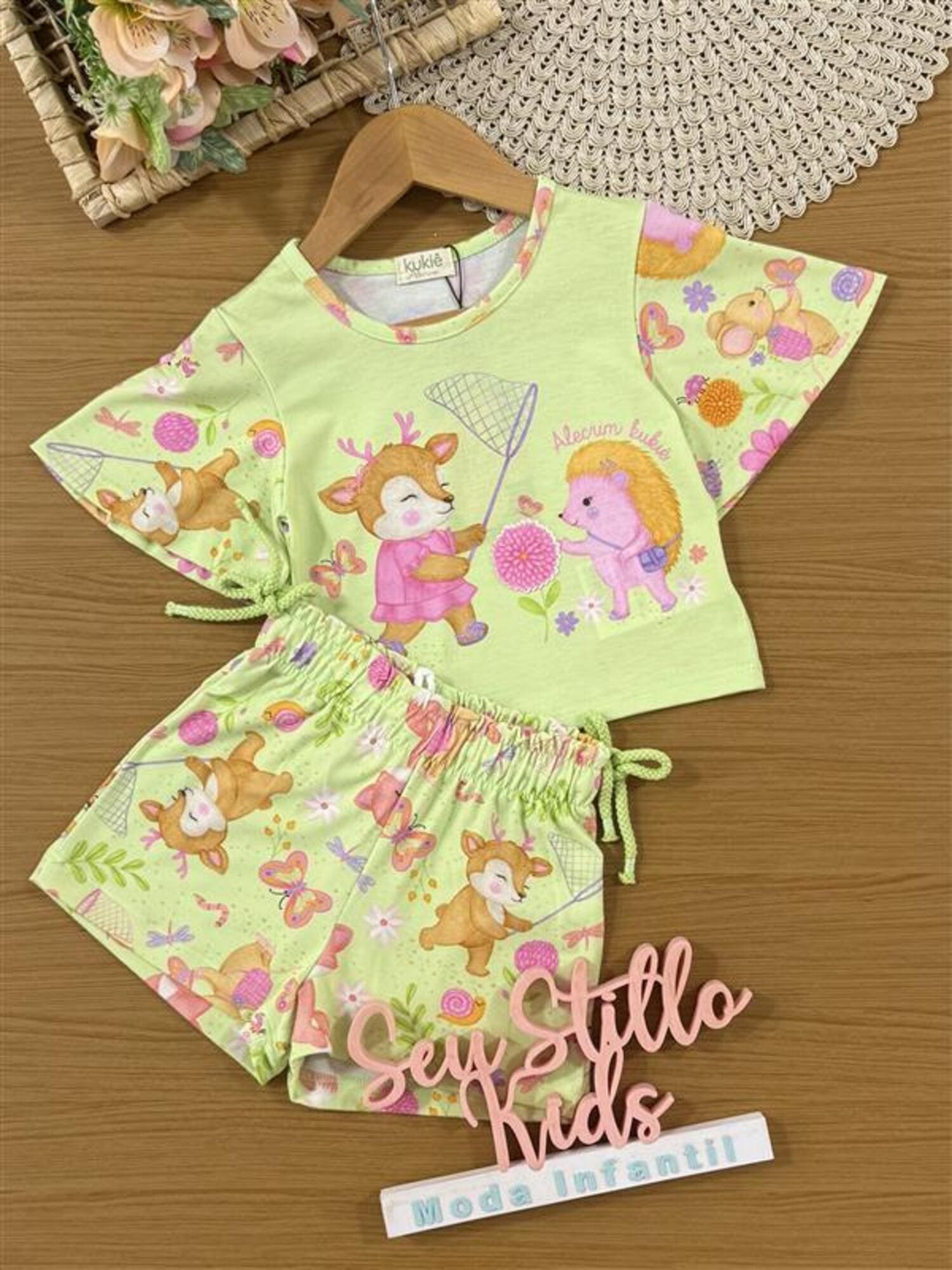 Conjunto Infantil Kukiê Verão com Shorts e Blusa Verde Animais