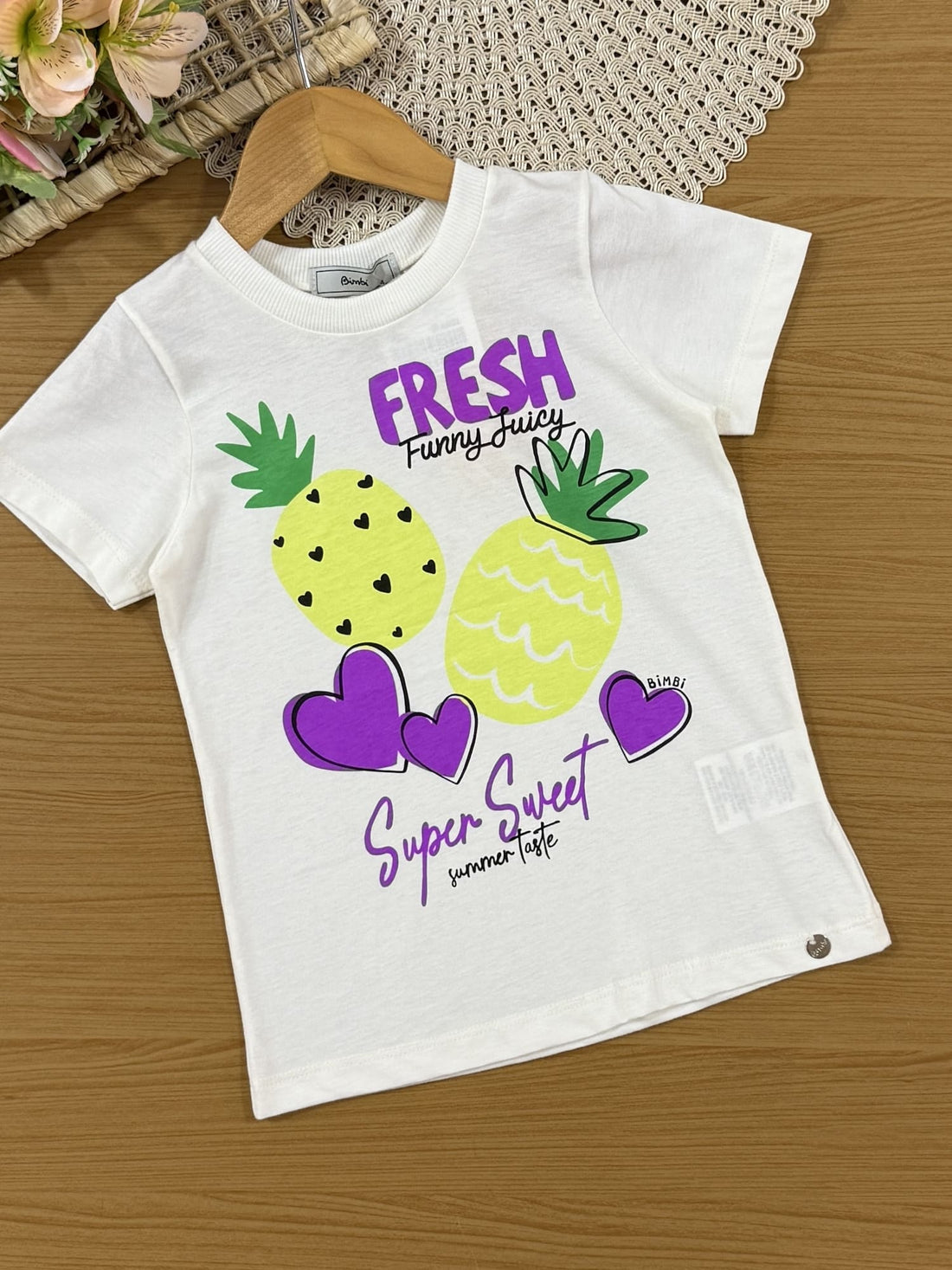 Conjunto Infantil Bimbi Verão com Shorts Ciclista Amarelo e Blusa Branca Abacaxi