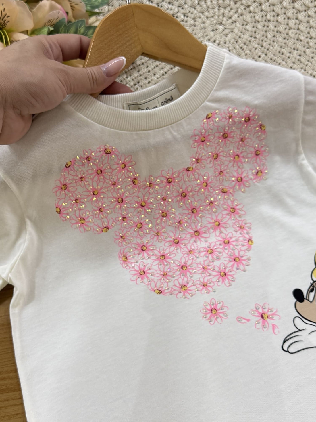 Blusa Infantil Animê Verão Branca Minnie com Strass Disney