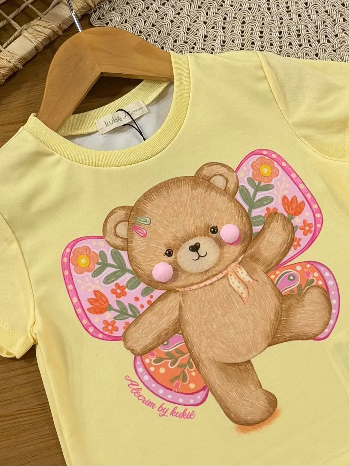 Blusa Infantil Menina Kukiê Amarela Ursinha Borboleta
