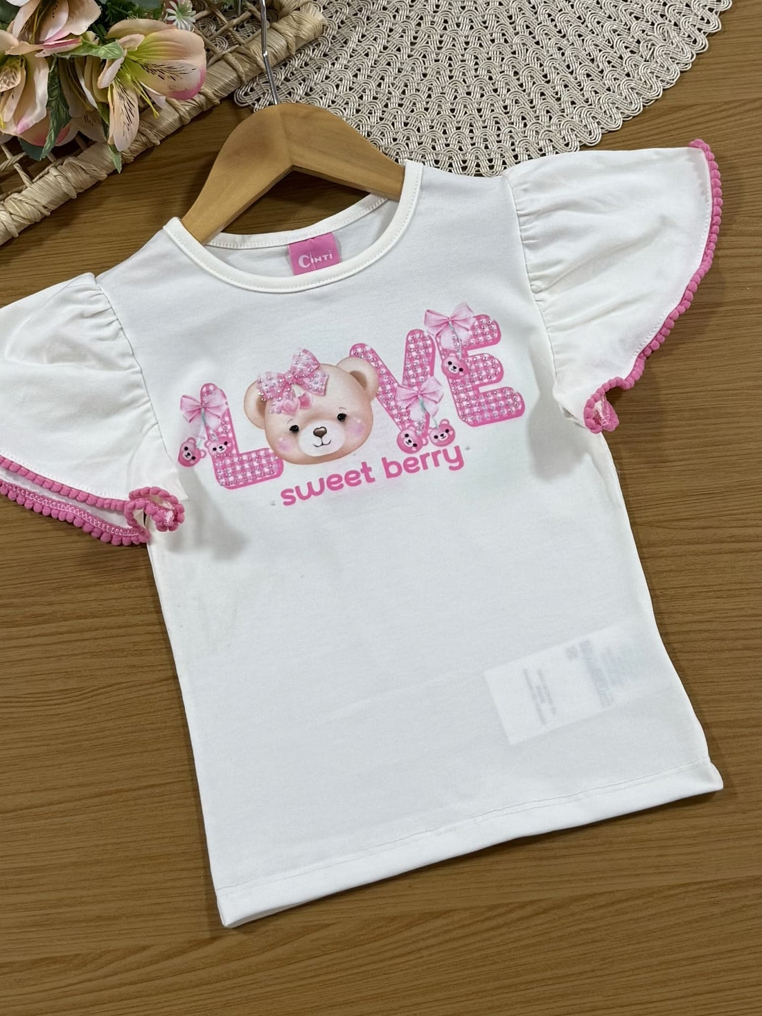Conjunto Infantil Cinti Verão com Shorts Rosa e Blusa Branca Ursinha Love com Strass