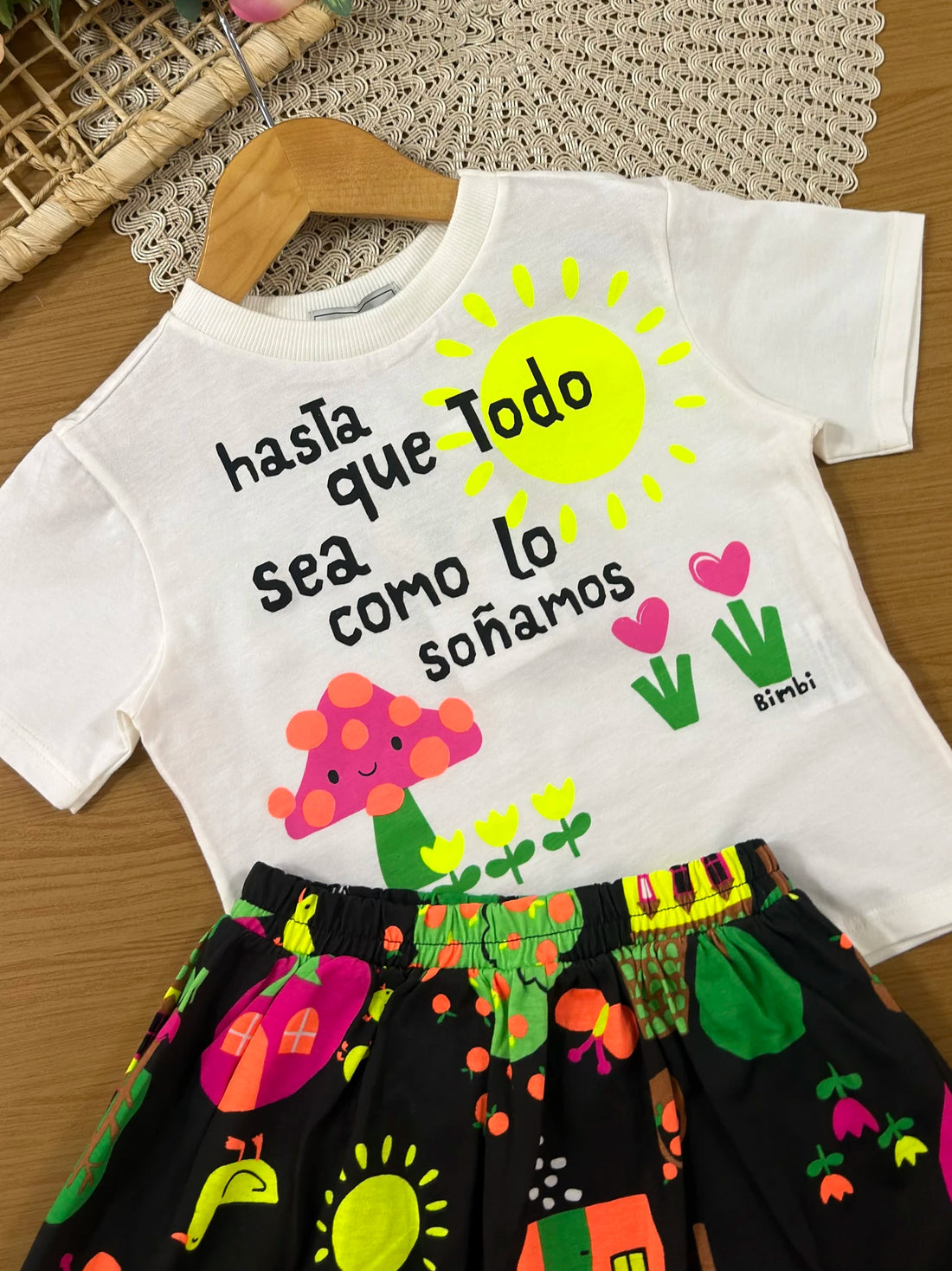 Conjunto Infantil Bimbi Inverno com Saia Preta e Blusa Manga Curta Cogumelo Feliz