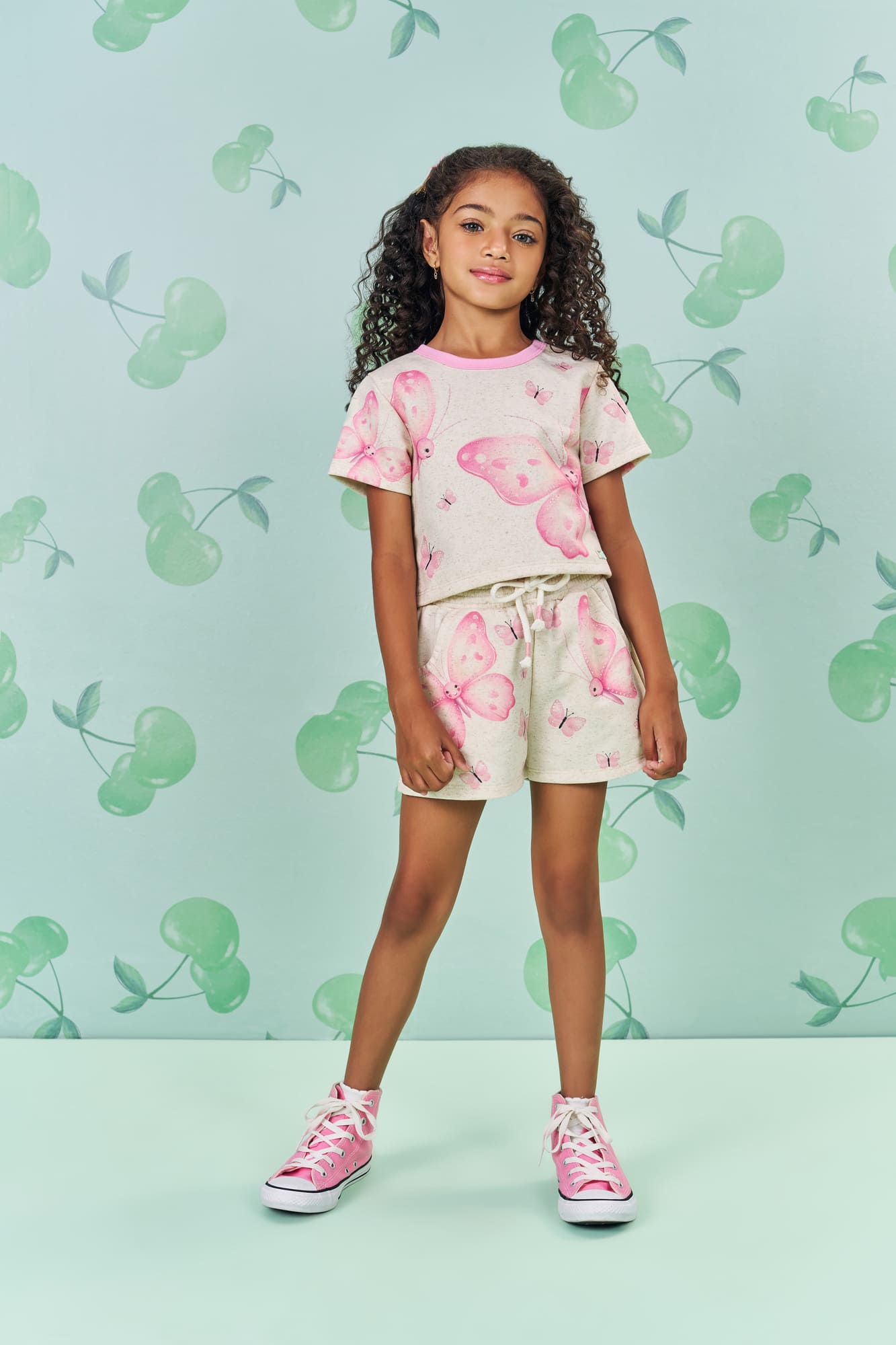 Conjunto Infantil Cinti Verão com Shorts e Blusa Off White Borboletas