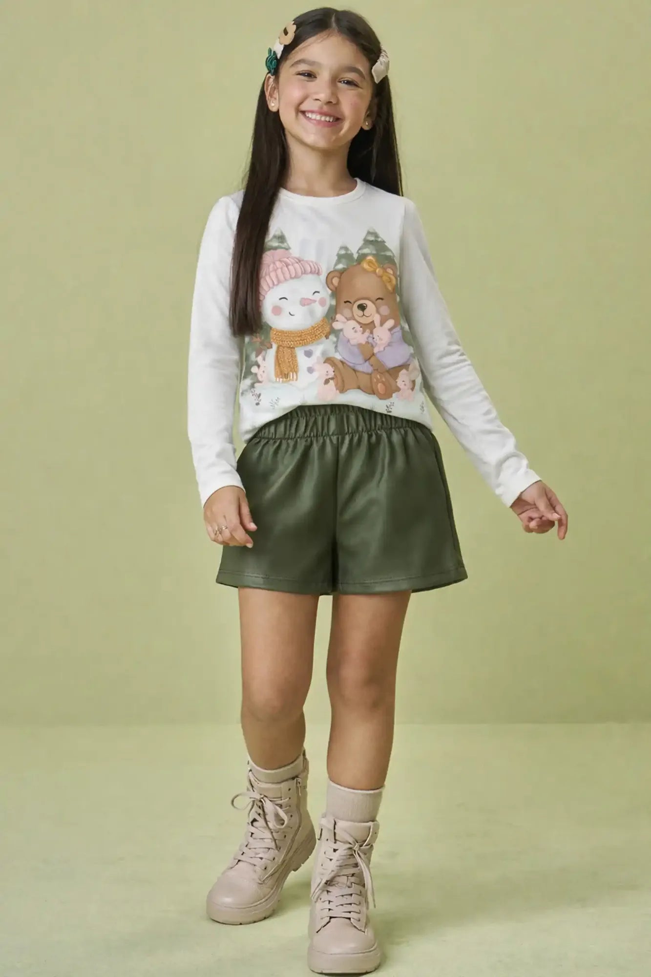 Conjunto Infantil Kukiê com Shorts Verde e Blusa Manga Longa Ursinha Ice