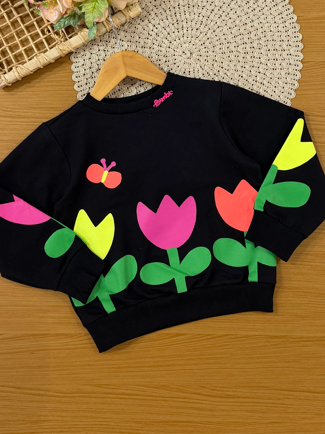 Conjunto Infantil Bimbi Inverno com Calça Legging e Moletom sem Flanela Preto Florzinhas Coloridas