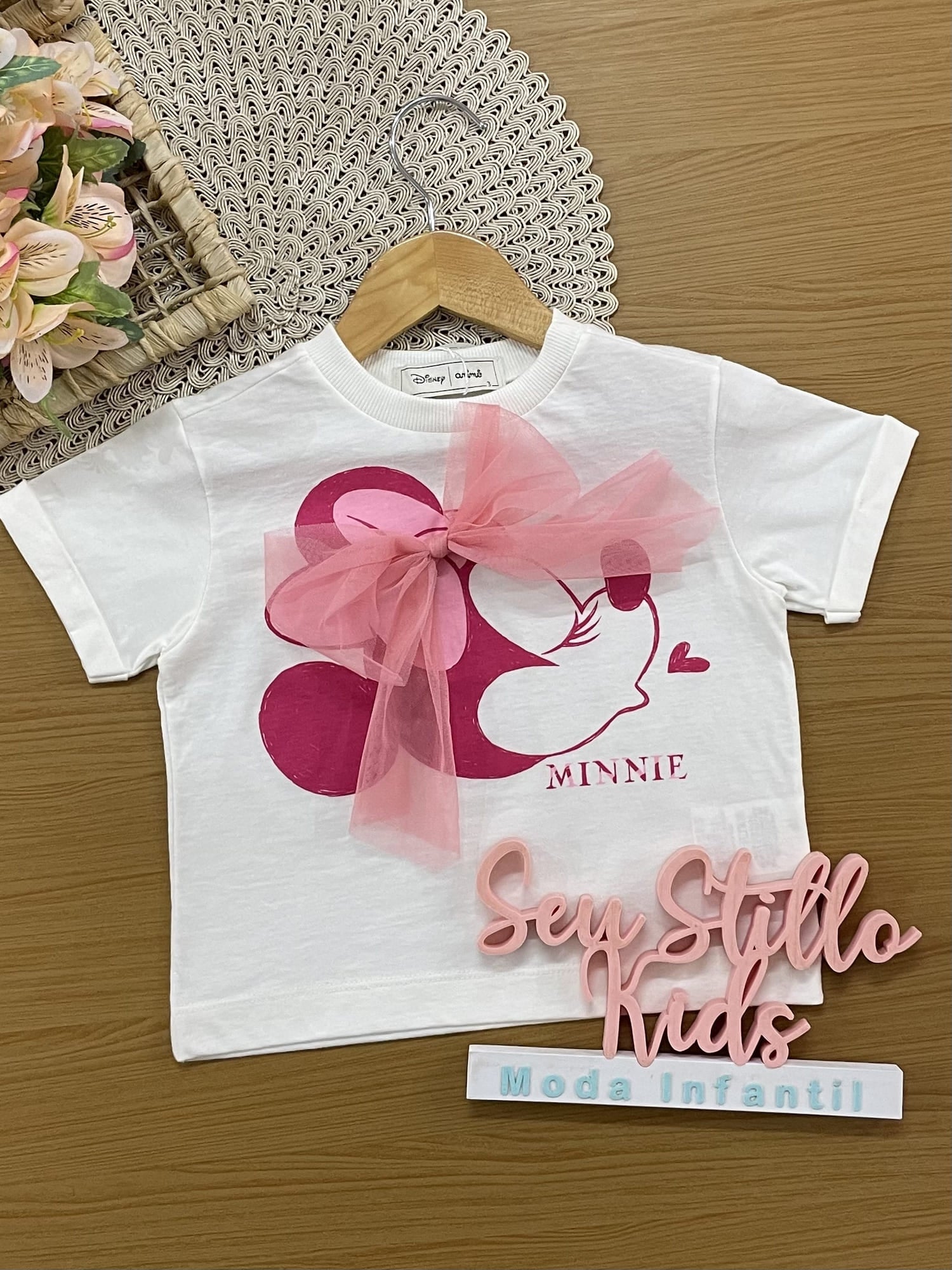 Blusa Infantil Animê Verão Branca com Laço
