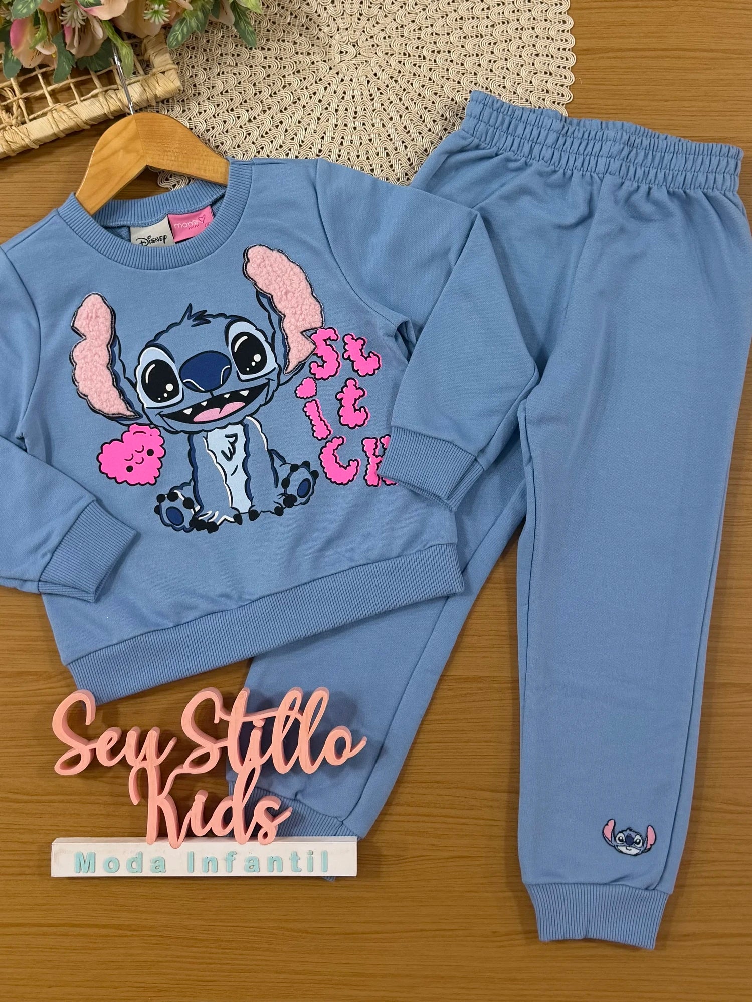 Conjunto Infantil Momi Inverno com Calça e Moletom sem Flanela Azul Stitch Disney