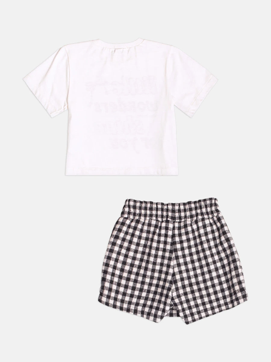 Conjunto Infantil Momi Inverno Shorts Saia Xadrez e Blusa Manga Curta Little Wonders Shine