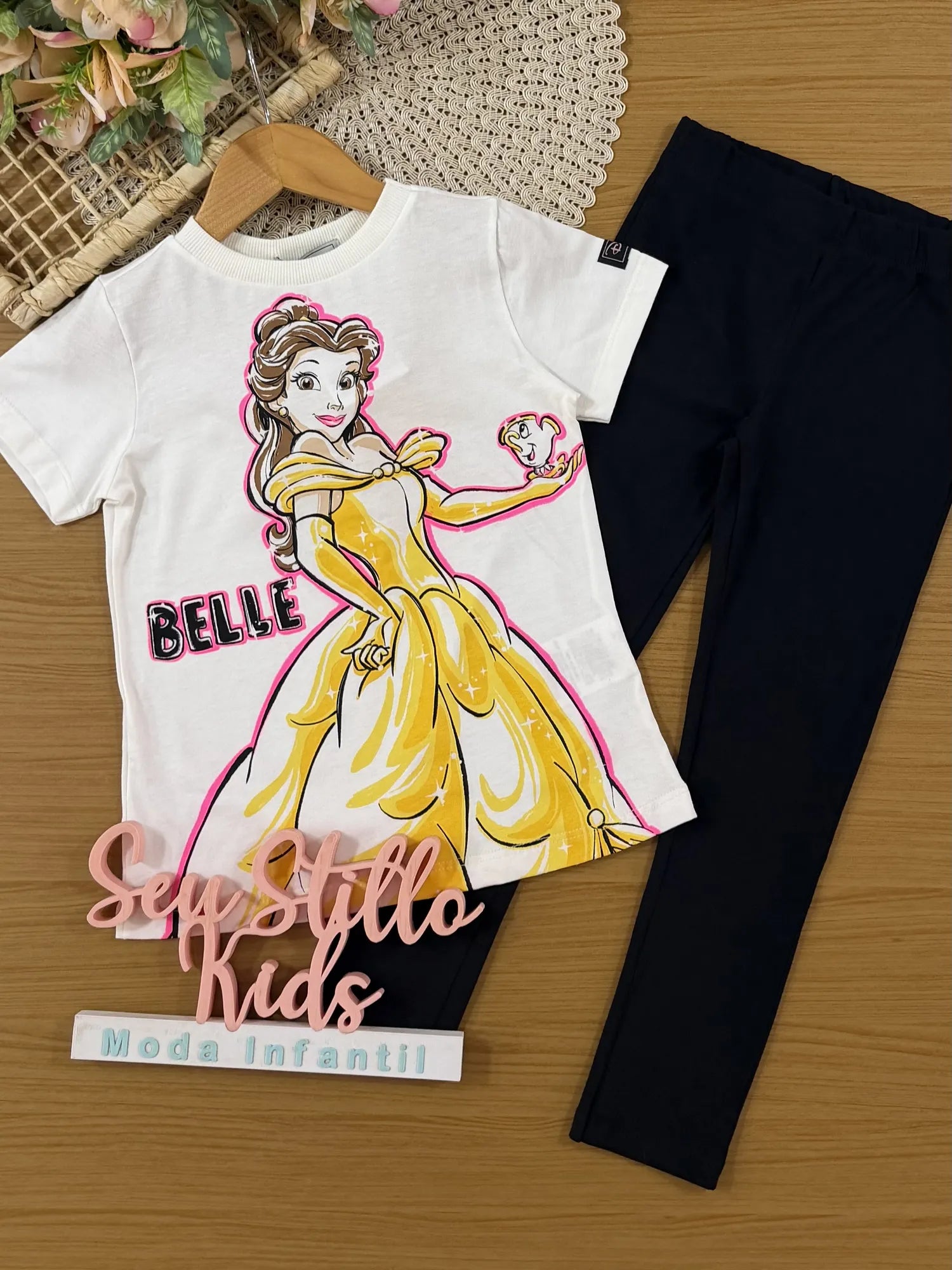 Conjunto Infantil Bimbi Inverno com Calça Preta e Blusa Manga Curta Branca Bela