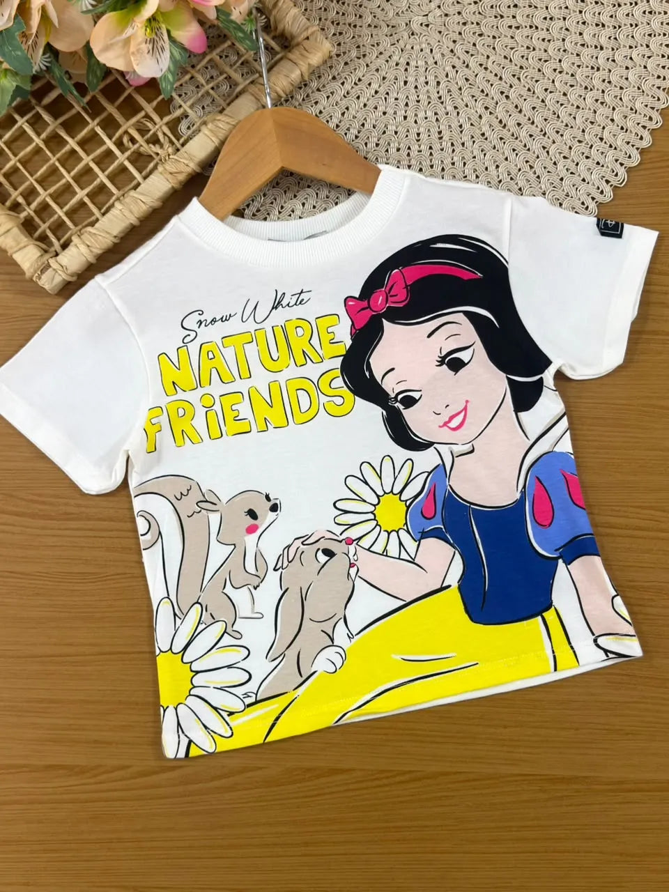 Conjunto Infantil Menina Bimbi Saia Amarela em Tule e Blusa Branca de Neve Disney