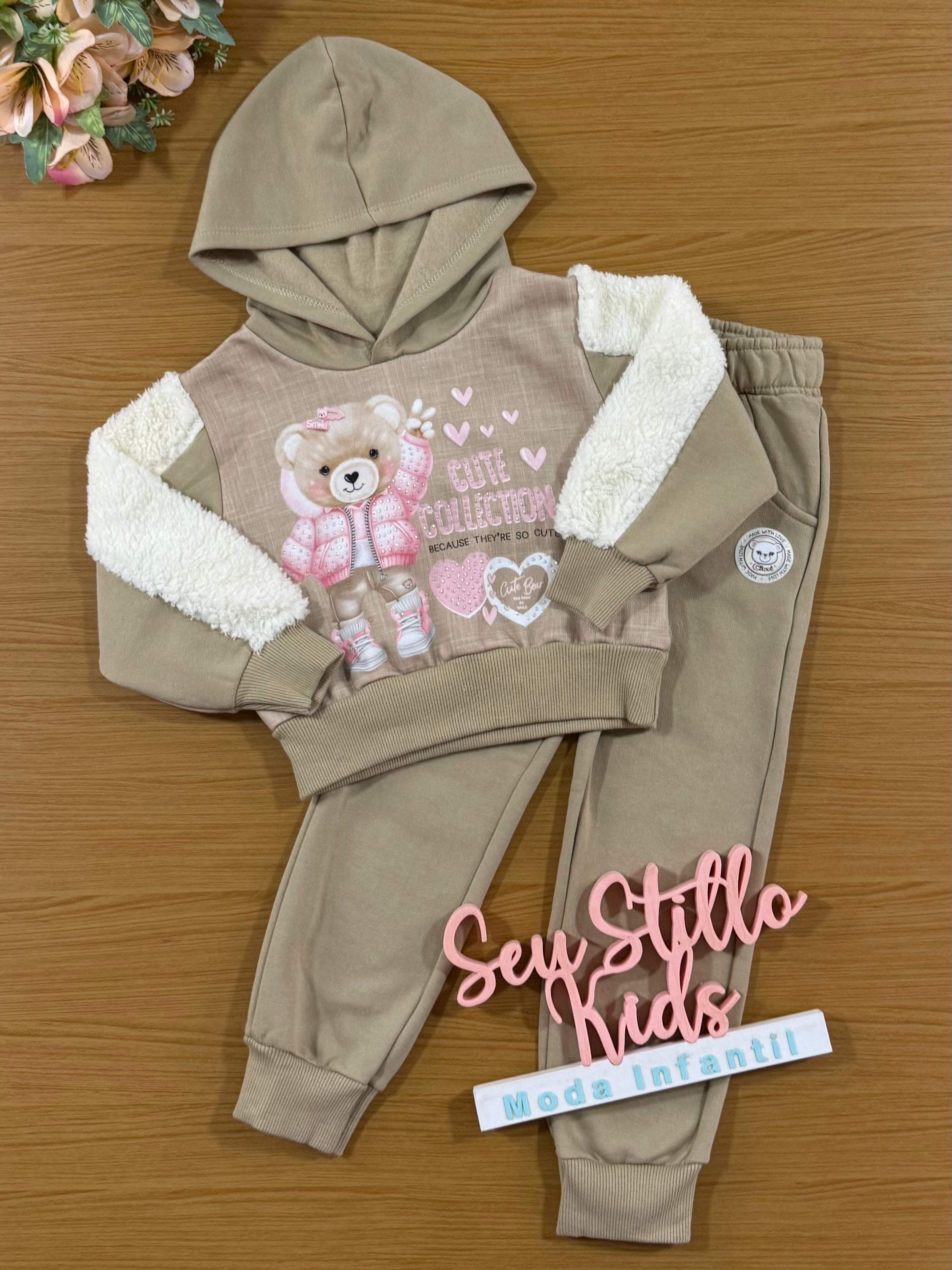 Conjunto Infantil Cinti Inverno Calça e Moletom Flanelado Bege Ursinha com Strass