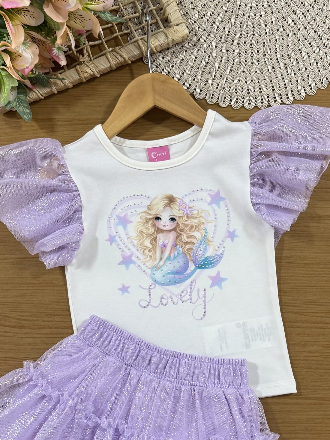 Conjunto Infantil Cinti Verão com Saia Lilás em Tule e Blusa Branca Sereia