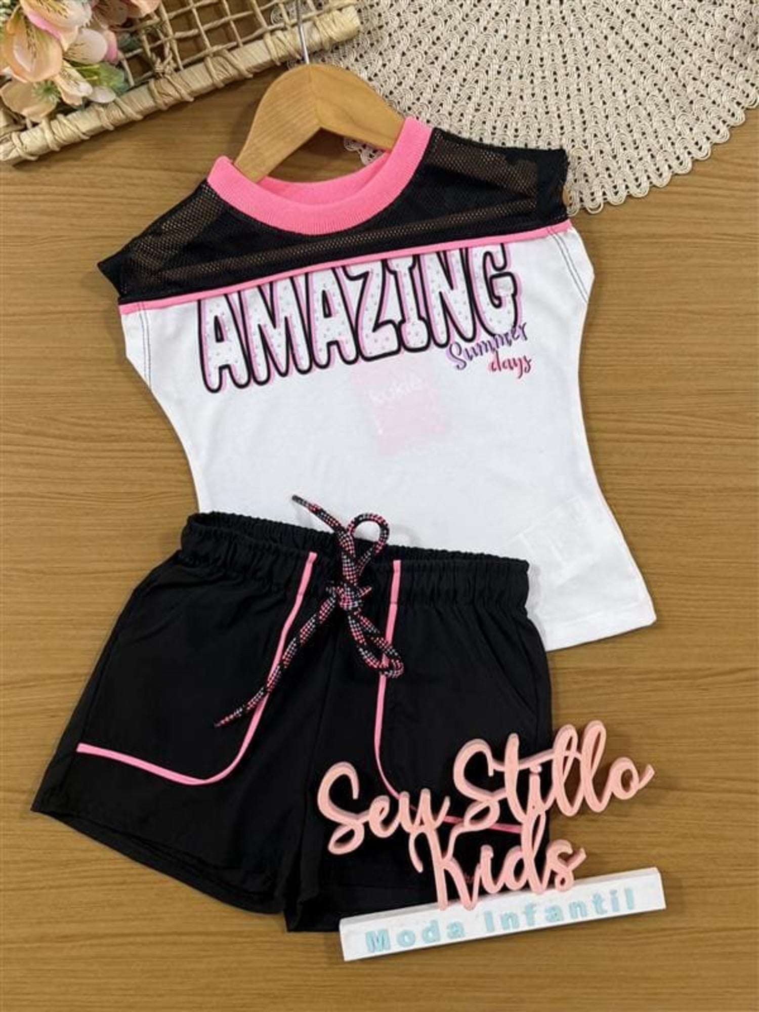 Conjunto Infantil Kukiê Verão com Short Preto e Blusa Branca com Strass Fashion