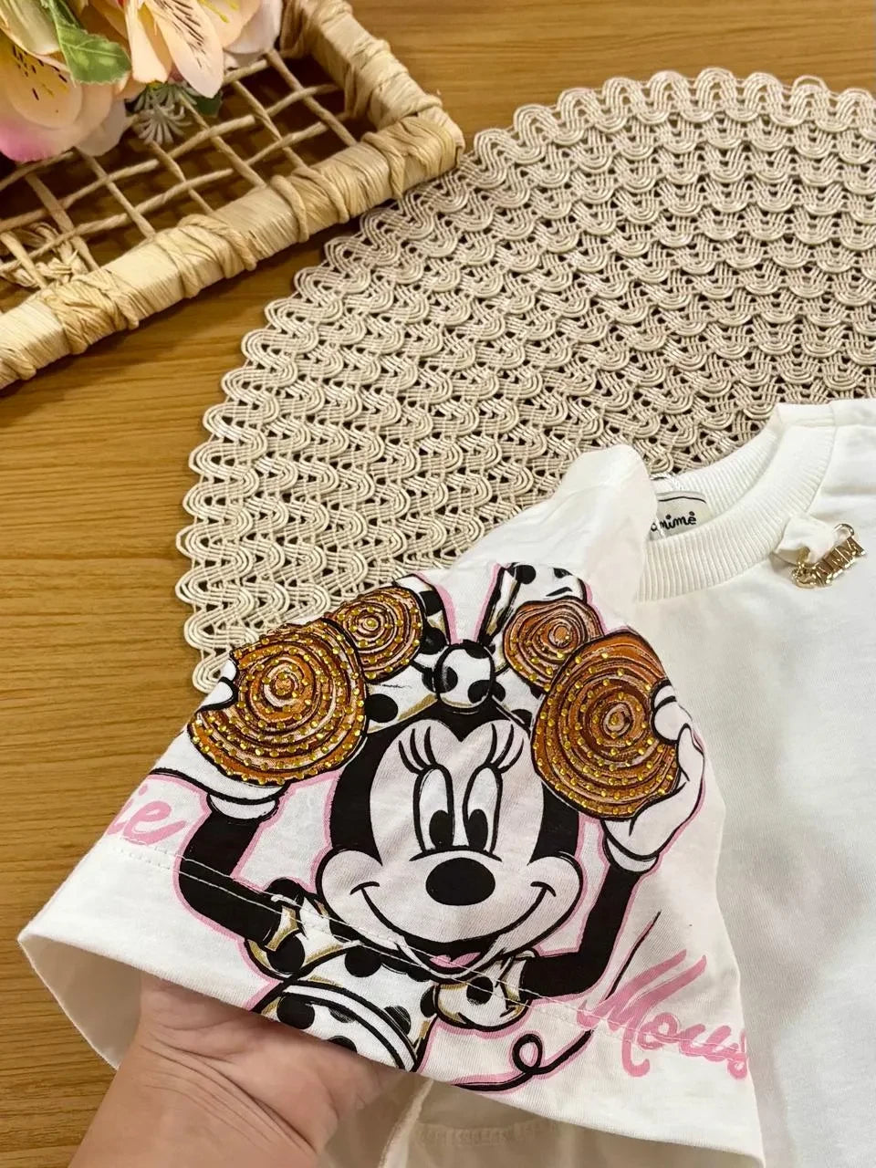 Blusa Infantil Menina Animê Branca Minnie com Strass