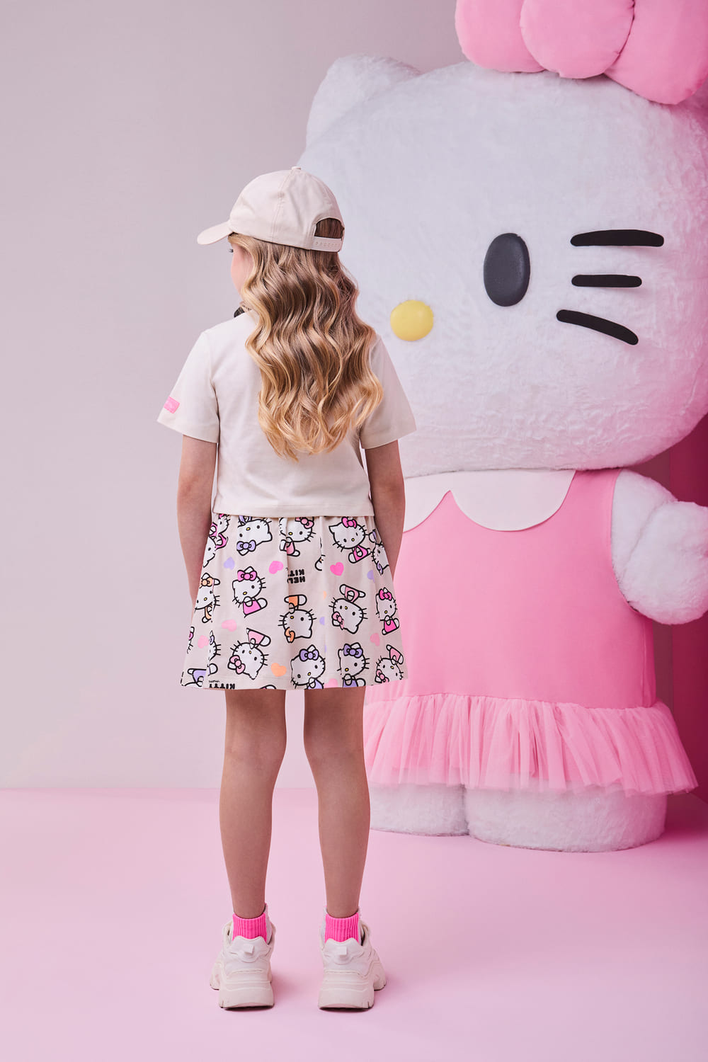 Conjunto Infantil Momi Verão Saia e Blusa Bege Hello Kitty