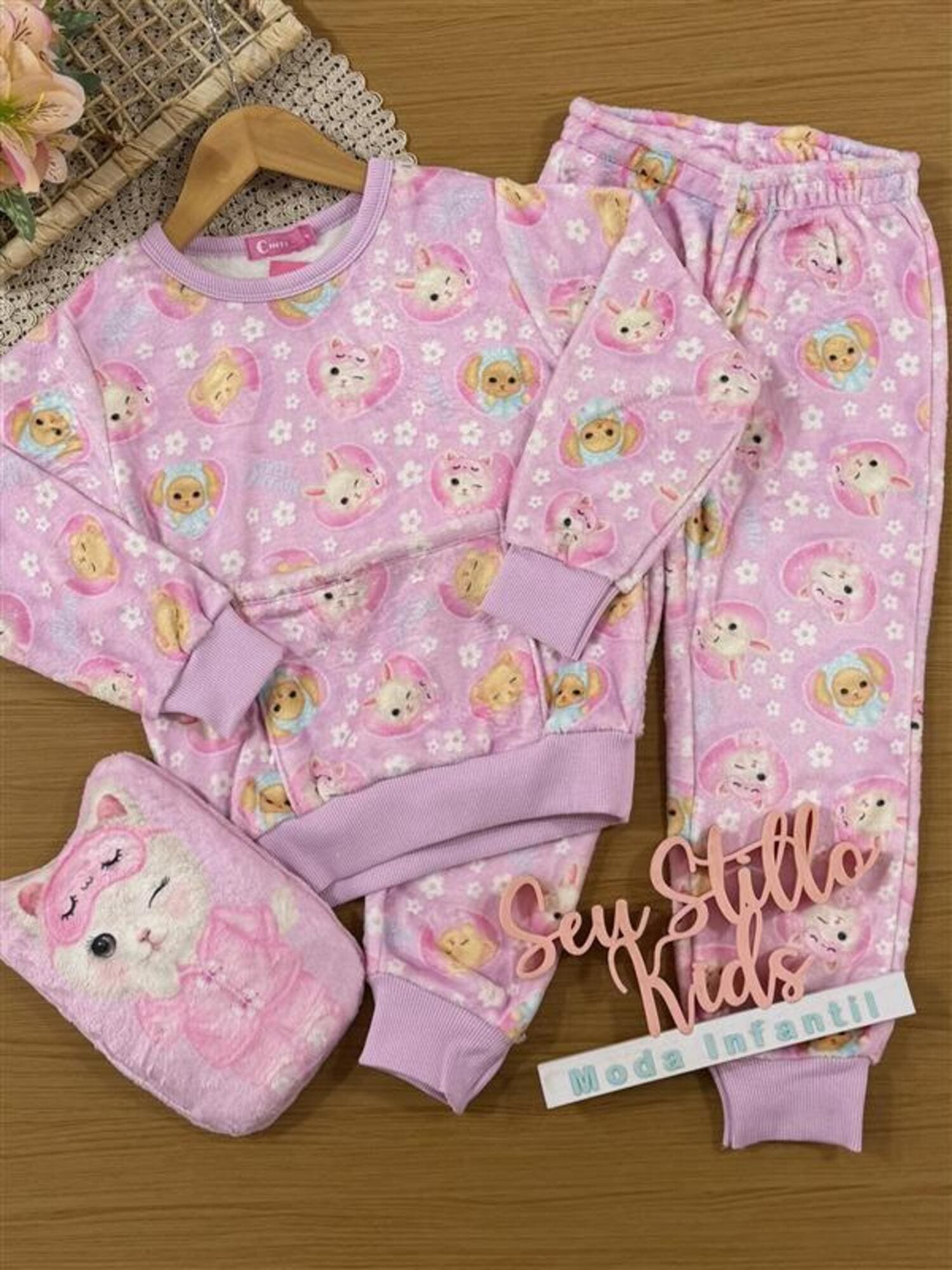 Pijama Infantil Cinti Inverno com Calça e Casaco Rosa Bichinhos
