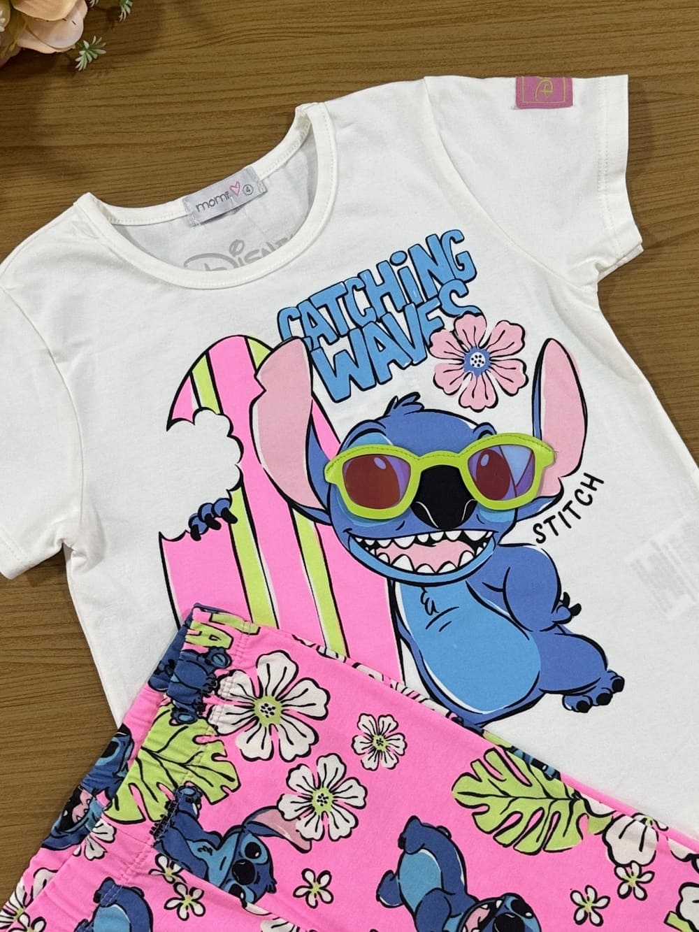Conjunto Infantil Momi Verão Shorts Ciclista Rosa e Blusa Stitch Disney
