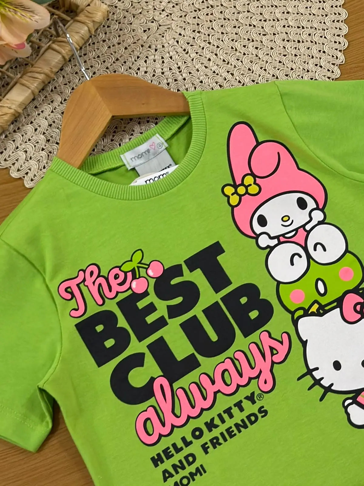 Blusa Infantil Menina Momi Verde Hello Kitty and Friends