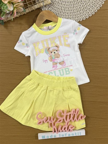 Conjunto Infantil Kukiê Verão com Shorts Saia Amarelo e Blusa Branca Ursinha Tênista