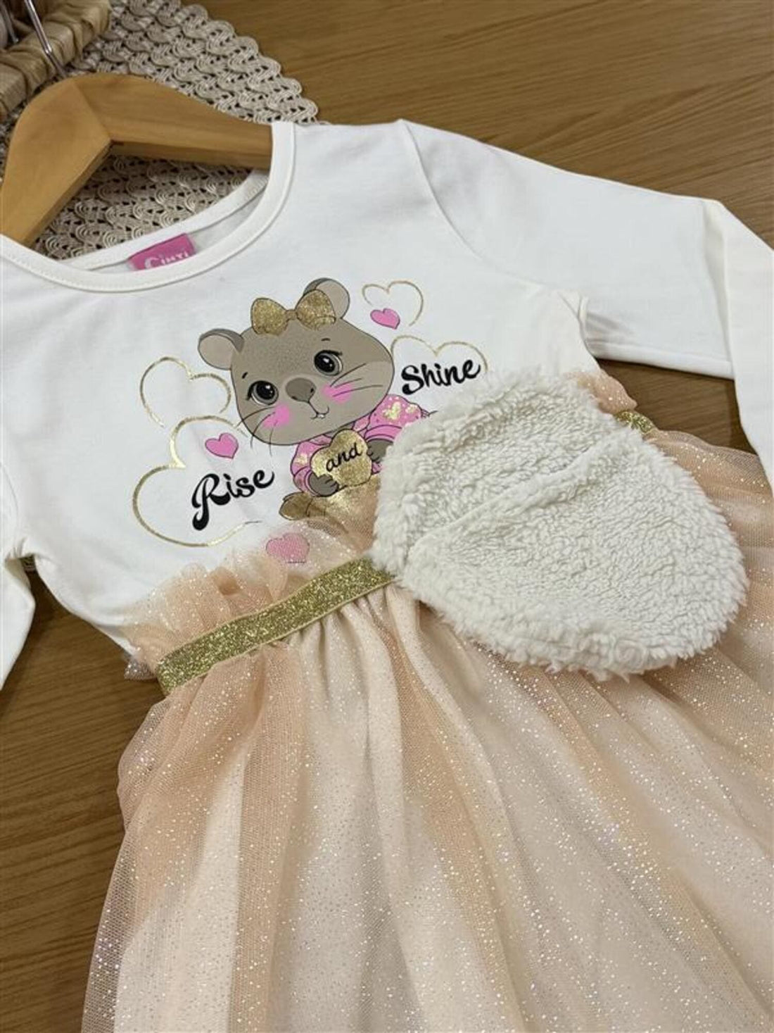 Vestido Infantil Cinti Inverno com Tule e Bolsinha Branco Capivara