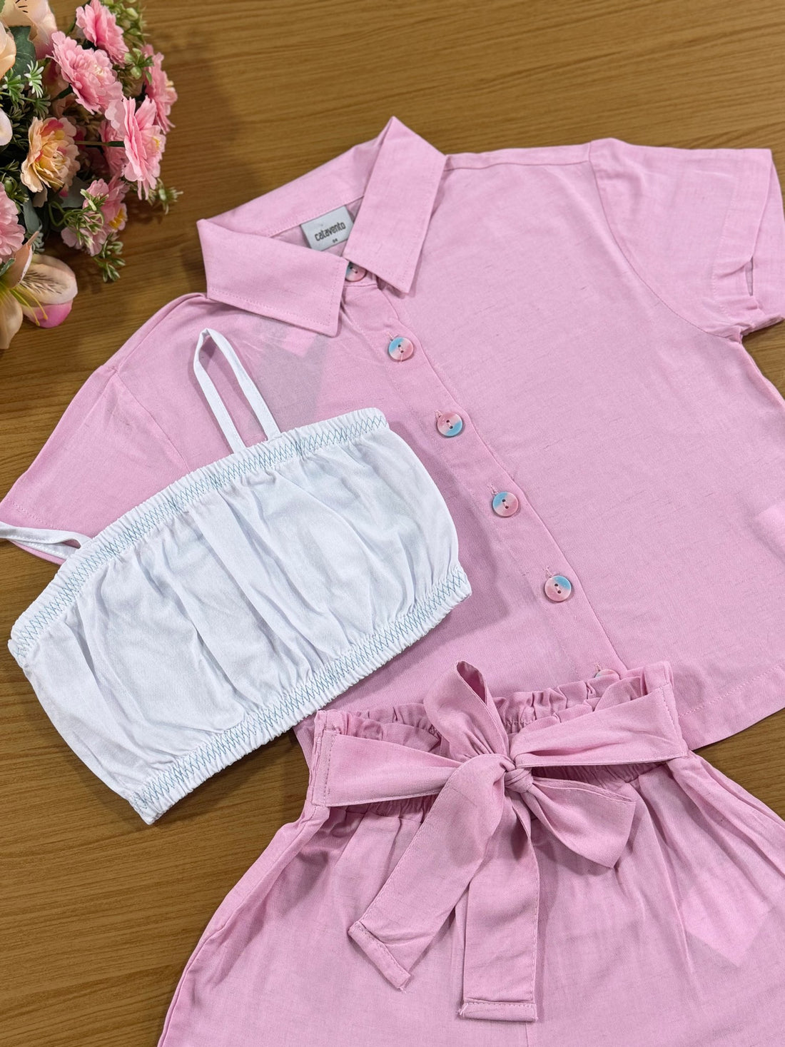 Conjunto Infantil Catavento Verão Shorts, Top e Camisa Rosa