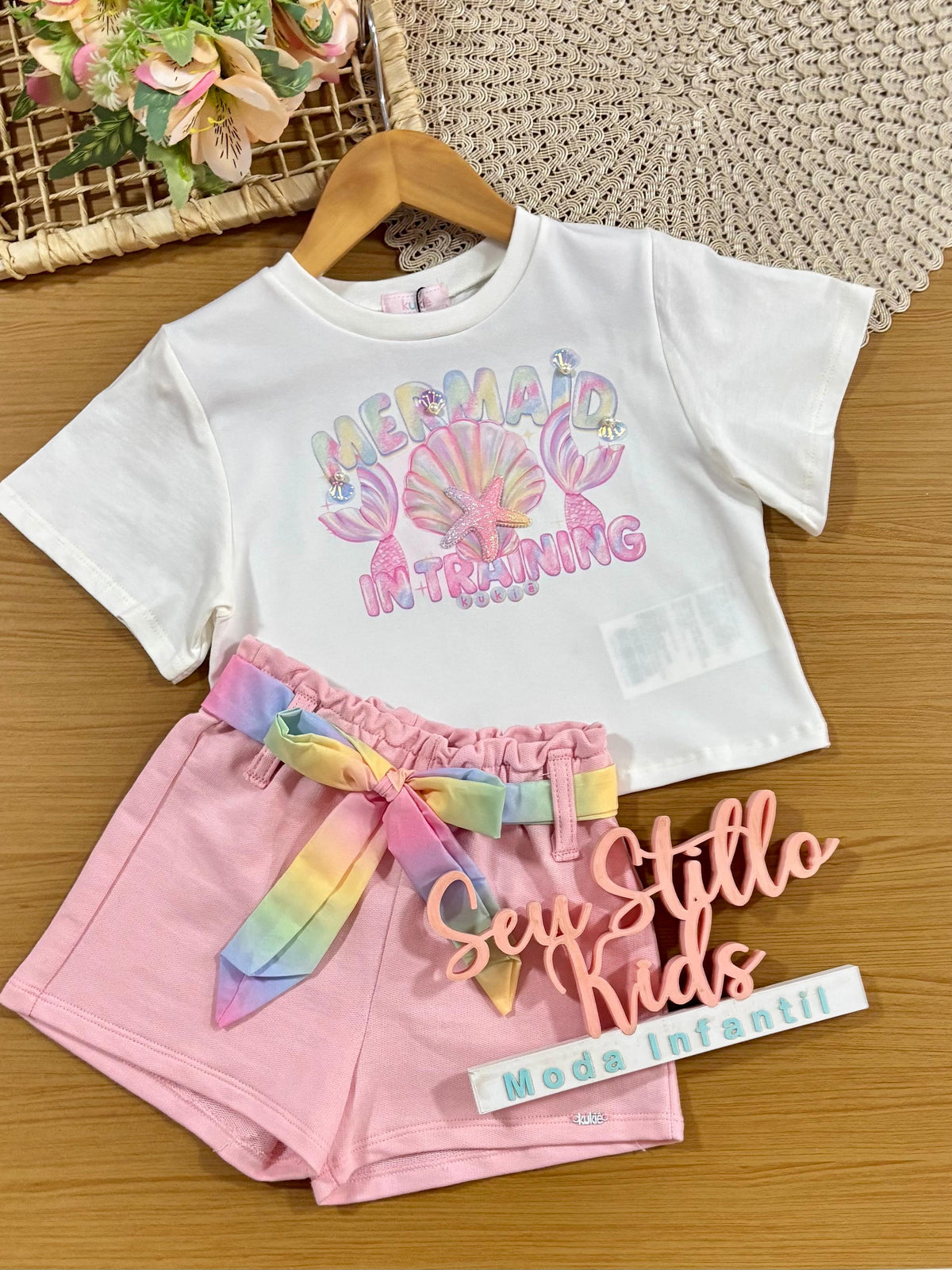 Conjunto Infantil Menina Kukiê com Shorts Rosa e Blusa Branca Mermaid