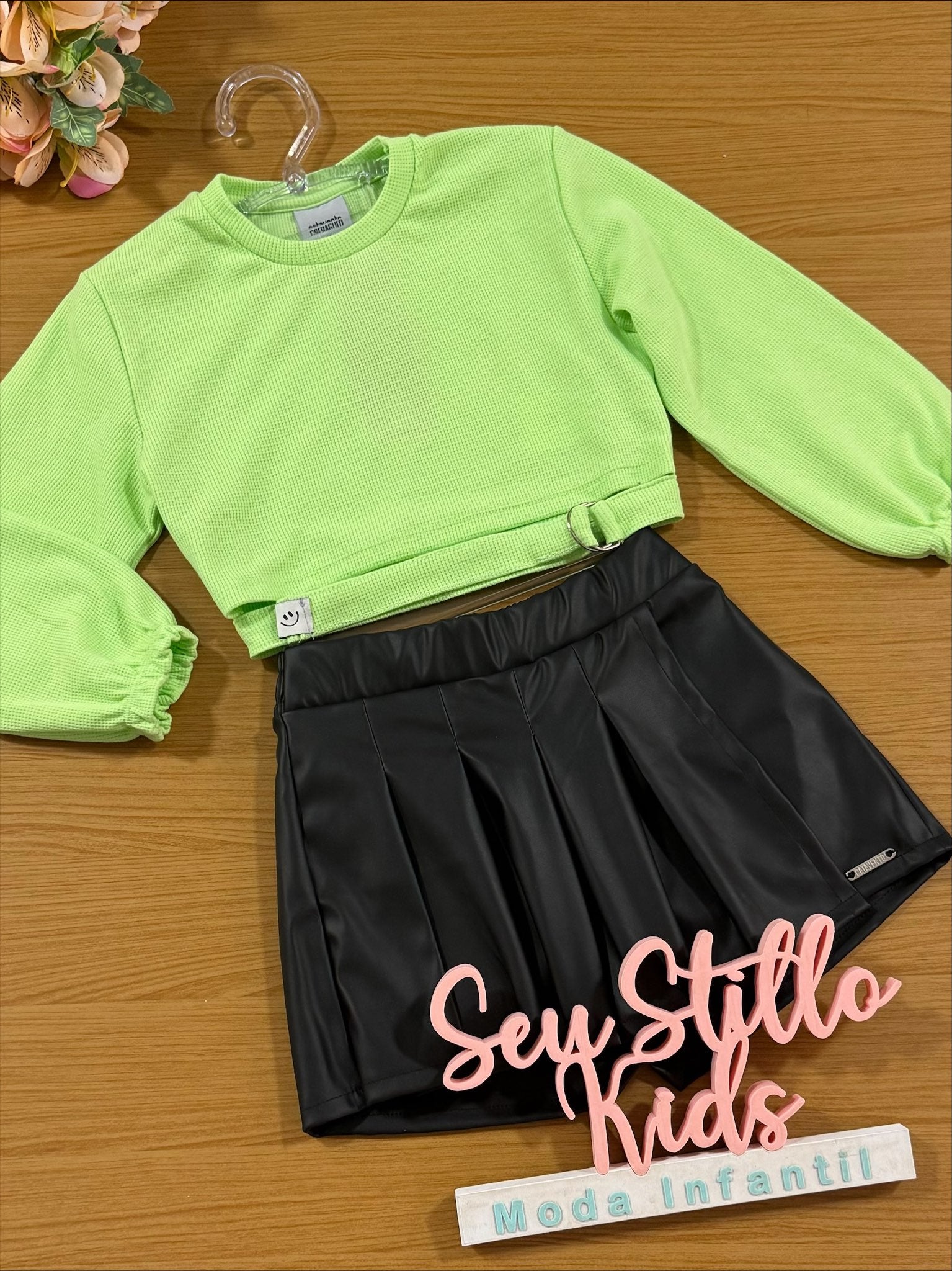 Conjunto Infantil Catavento Inverno Shorts Saia e Blusa Verde