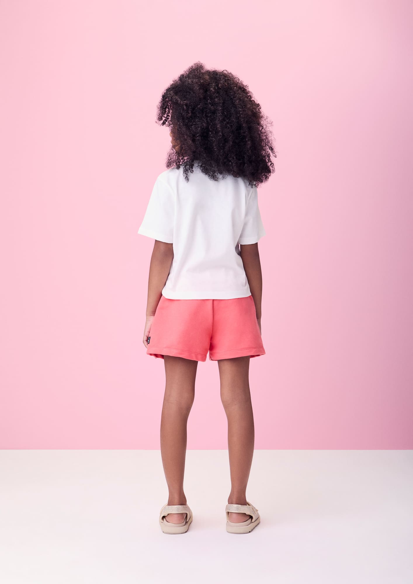 Conjunto Infantil Momi Verão com Shorts Vermelho e Blusa Branca Daisy Duck Disney