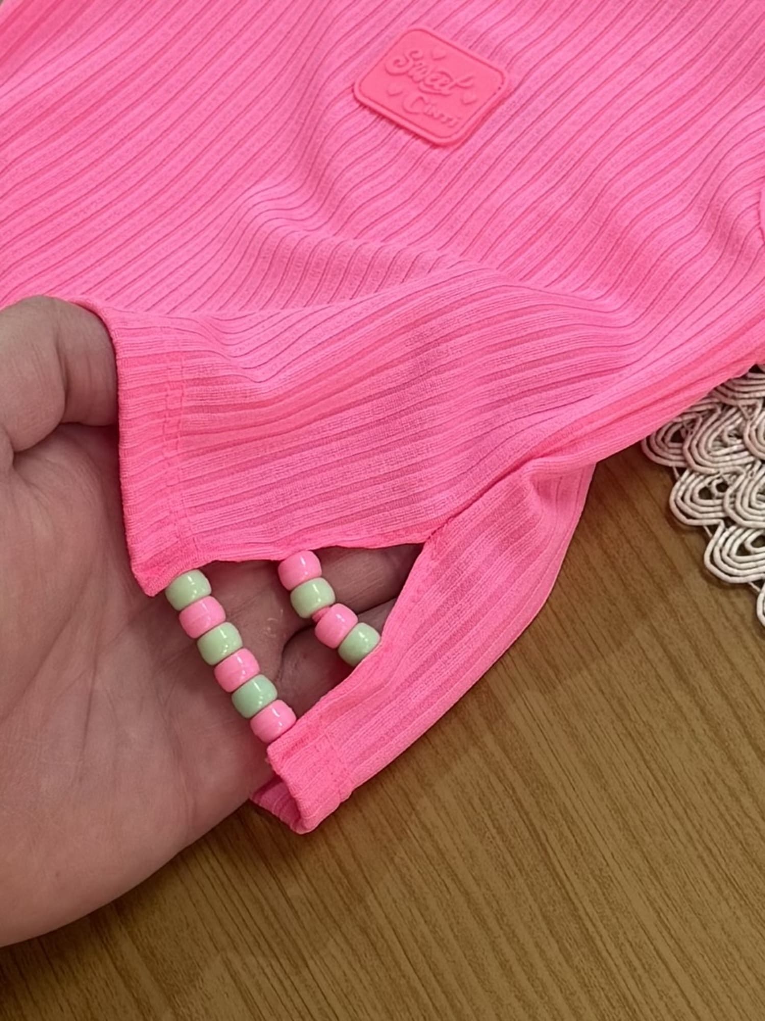 Conjunto Infantil Cinti Verão com Shorts Estampado Colorido e Regata Rosa