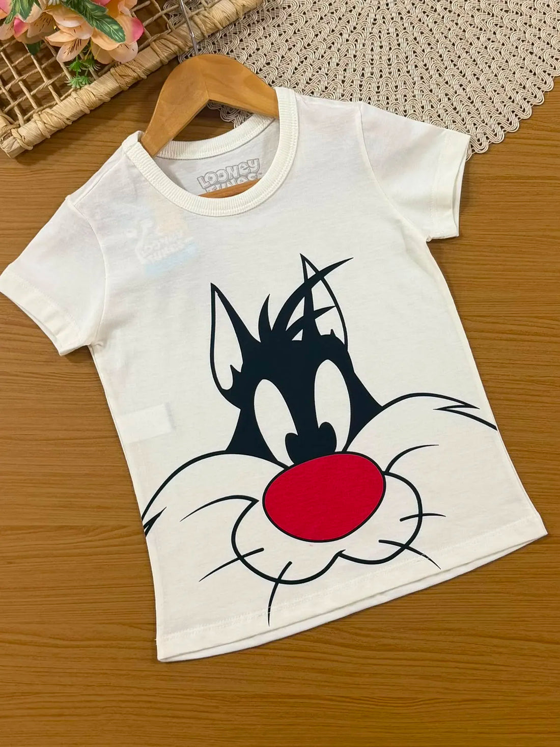Pijama Infantil Menina Veggi com Shorts Xadrez e Blusa Frajola Looney Tunes