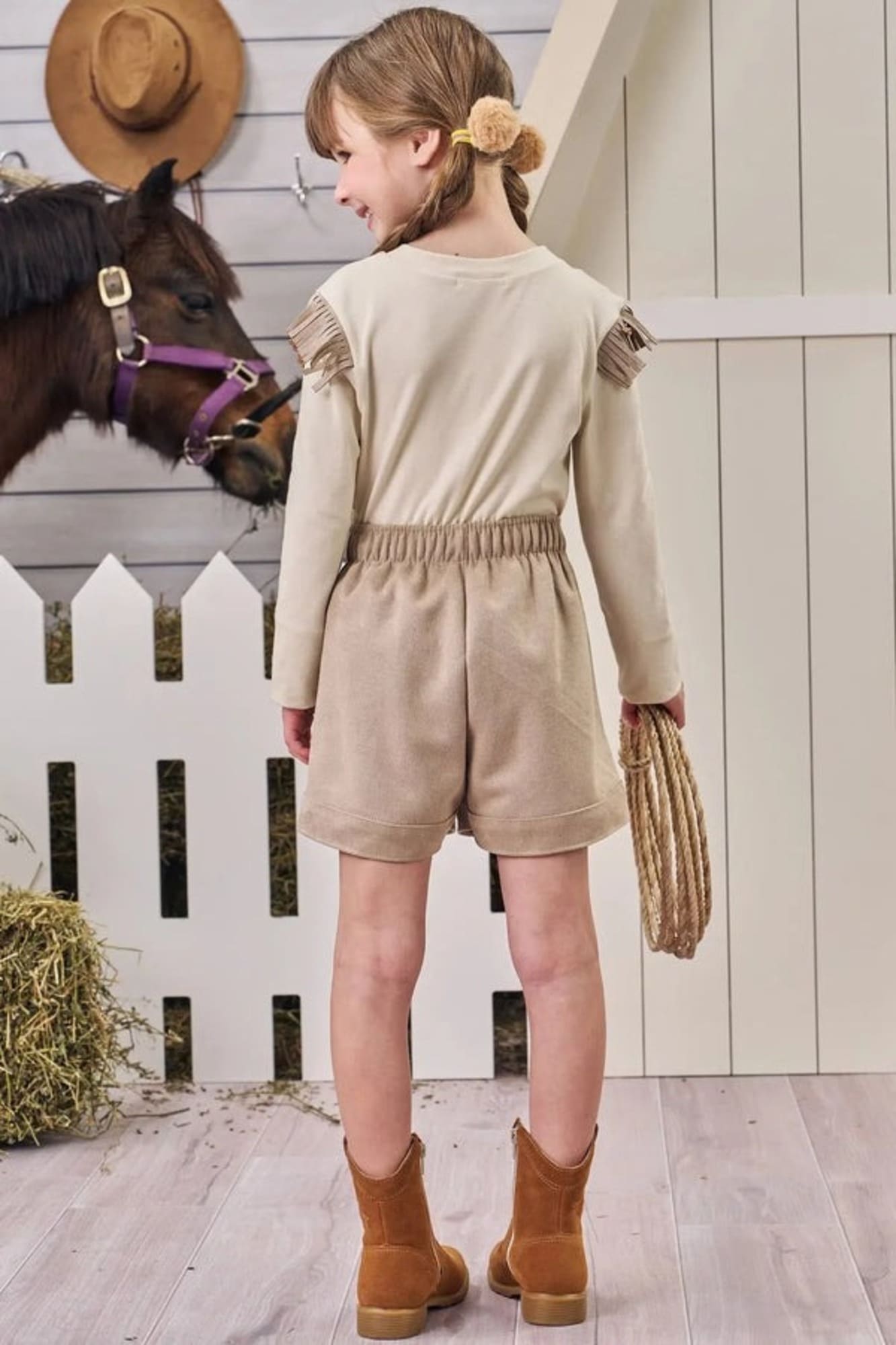 Conjunto Infantil Kukiê Inverno com Shorts e Blusa Manga Longa Bege Cowgirl