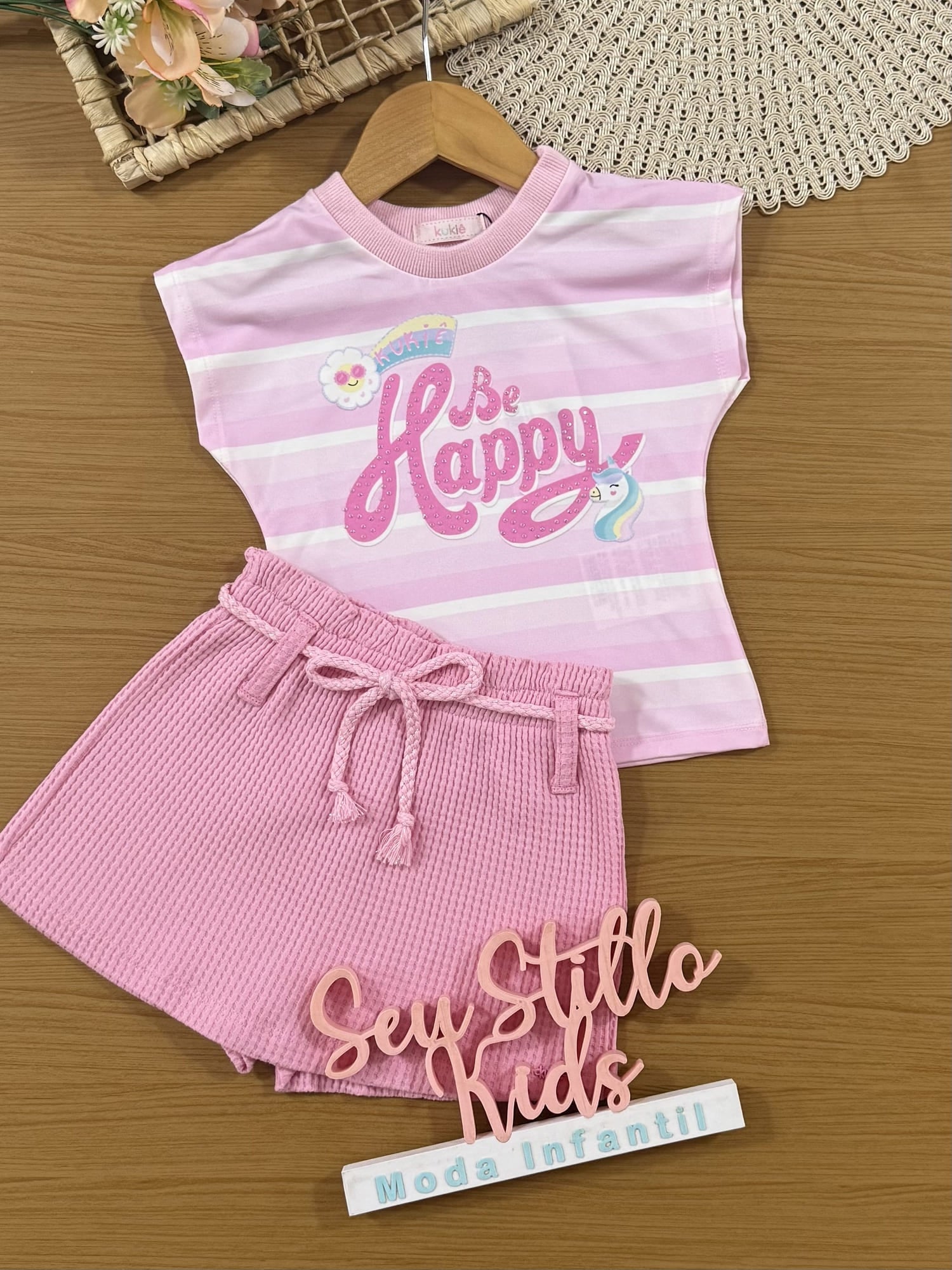 Conjunto Infantil Kukiê Verão com Short-Saia e Blusa Rosa Be Happy
