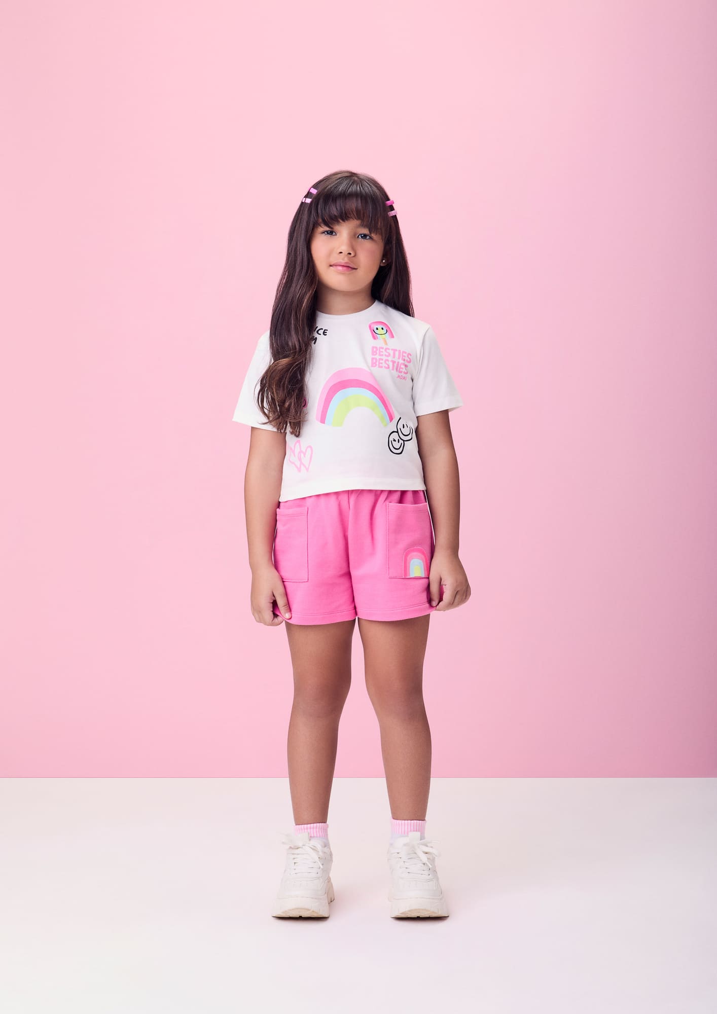 Conjunto Infantil Momi Verão com Short Rosa e Blusa Branca Arco-Íris