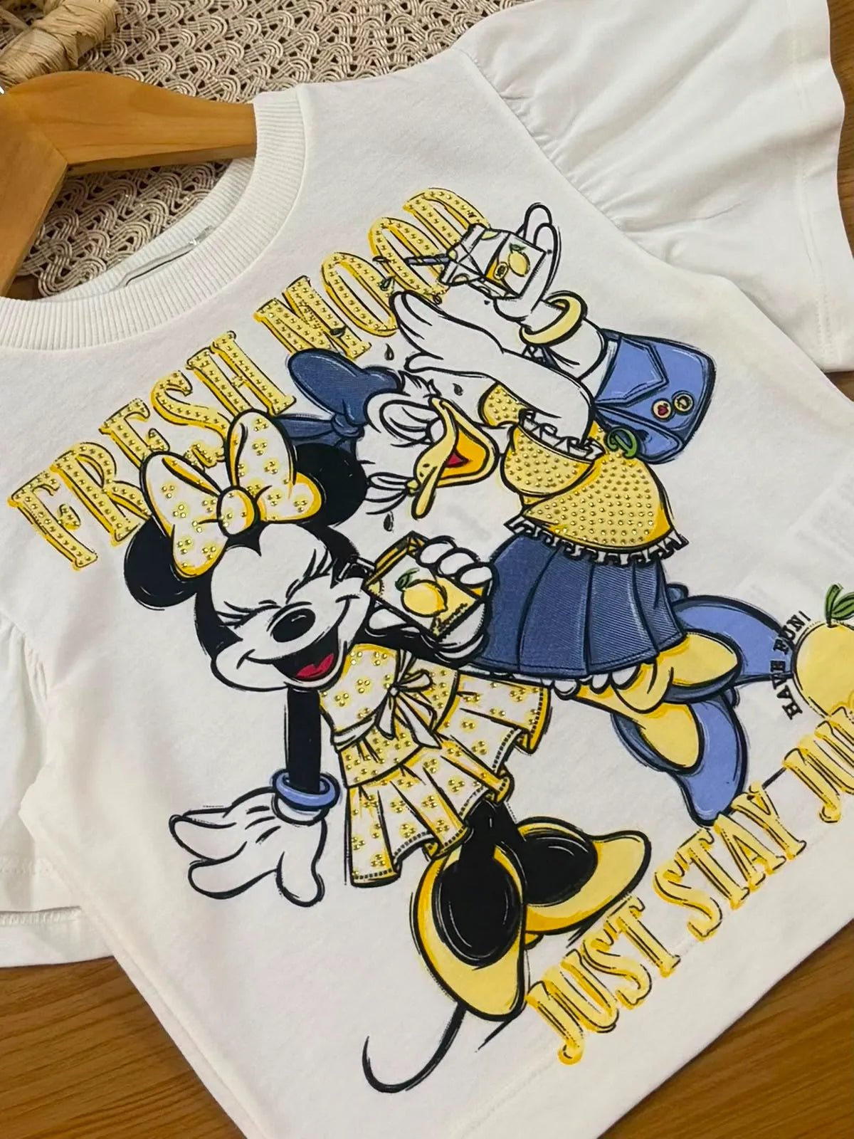 Blusa Infantil Menina Animê Branca Minnie e Daisy Fresh Mood Disney