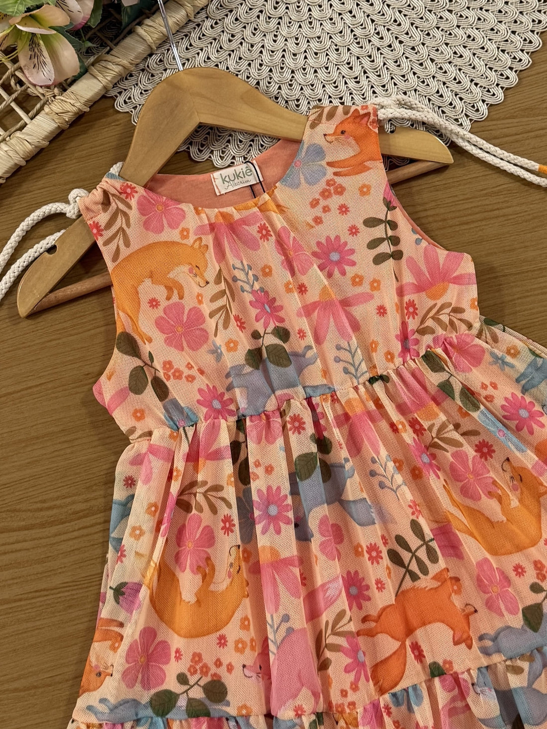 Vestido Infantil Kukiê Verão em Tule Laranja Raposas Floral