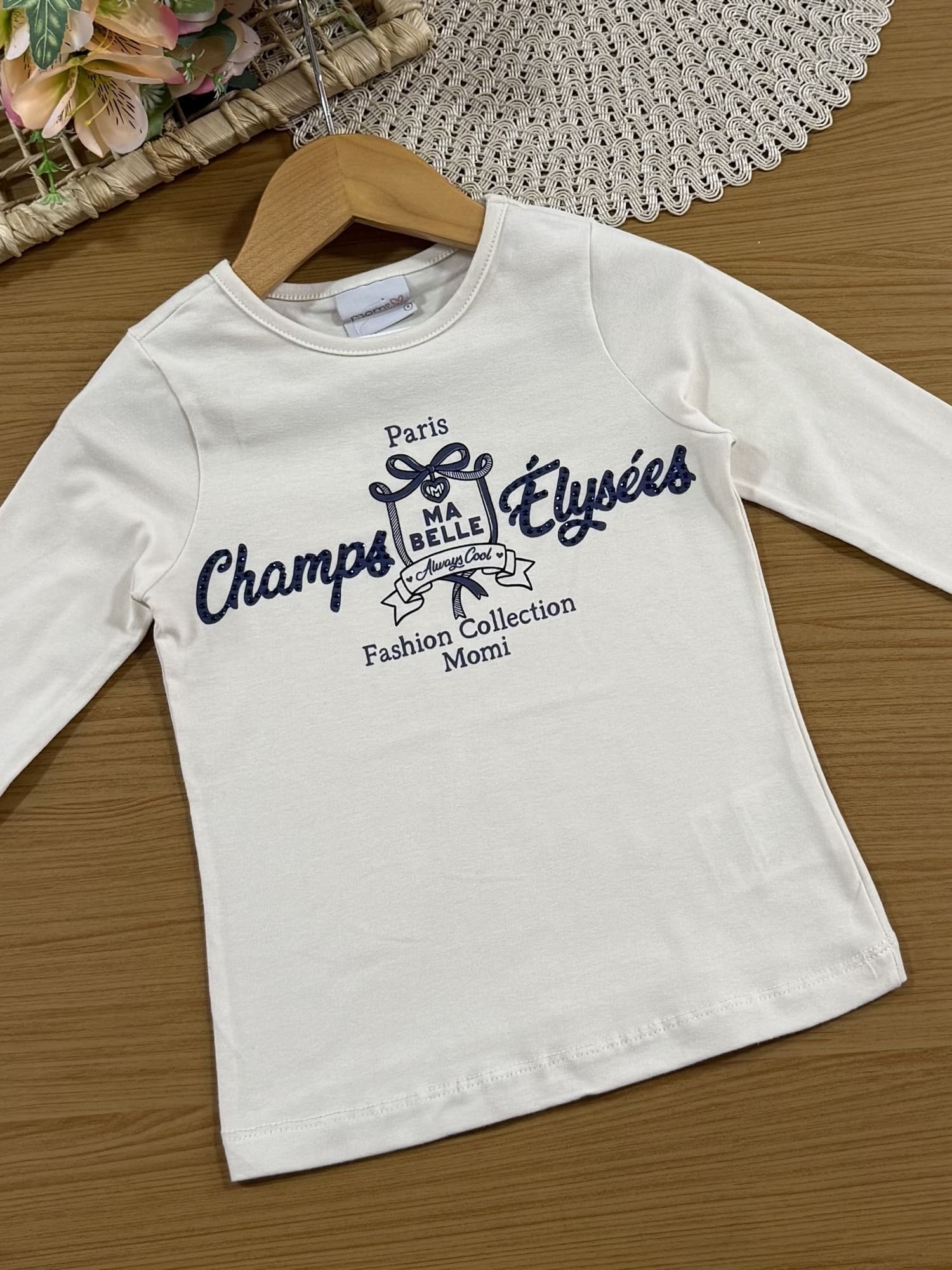 Conjunto Infantil Momi Inverno com Shorts Azul e Blusa Manga Longa Bege Paris