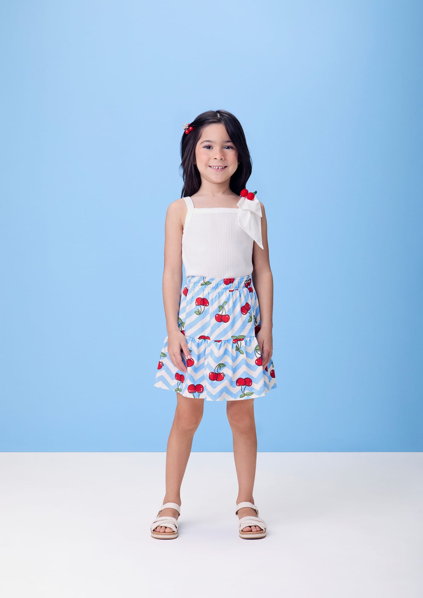 Conjunto Infantil Momi Verão com Saia Listrada e Regata Canelada Branca Cerejinha