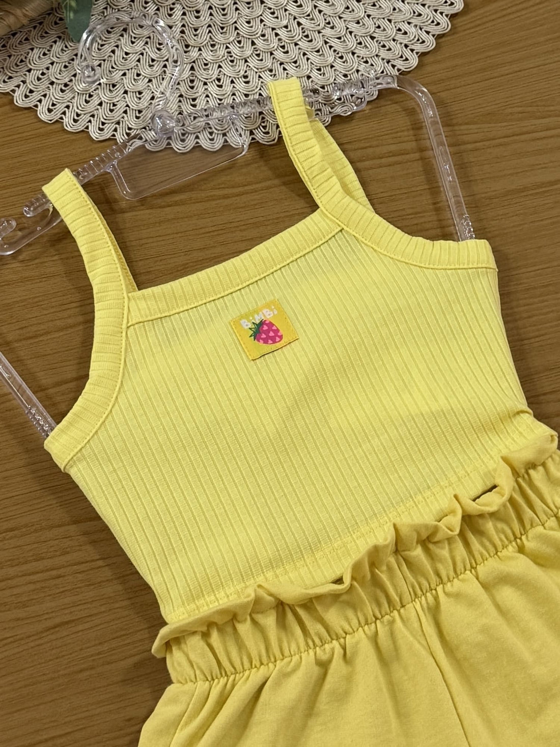 Conjunto Infantil Bimbi Verão com Shorts e Regata Amarela Moranguinho