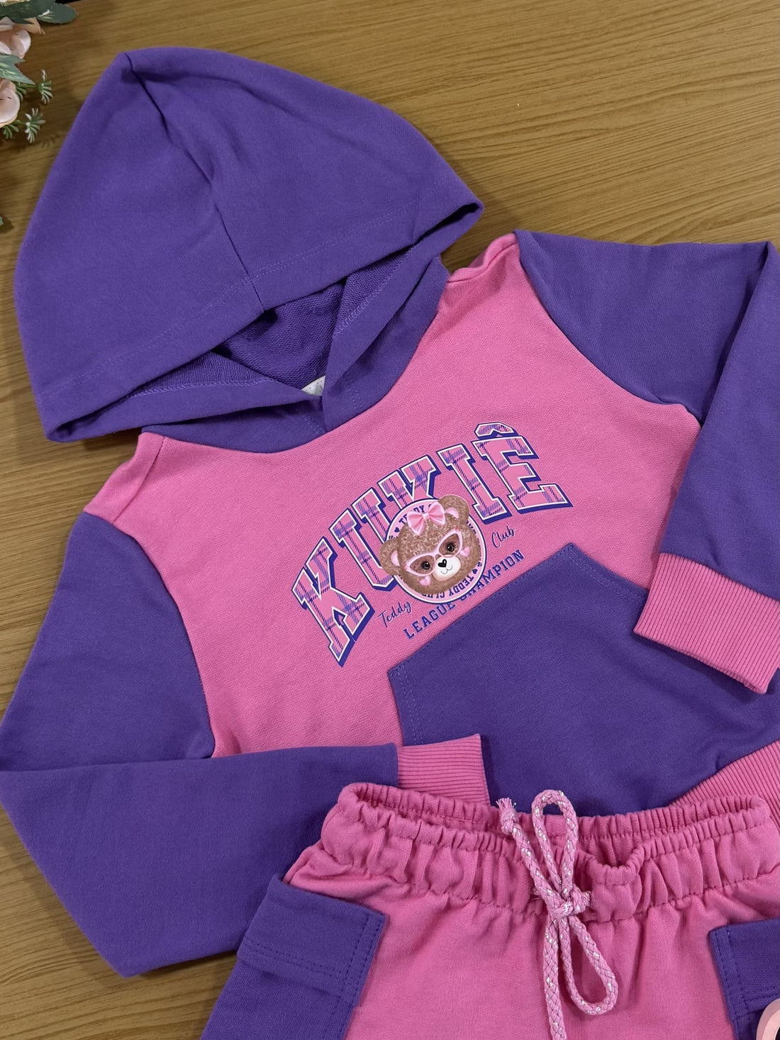 Conjunto Infantil Kukiê Inverno com Shorts e Casaco Rosa Ursinha