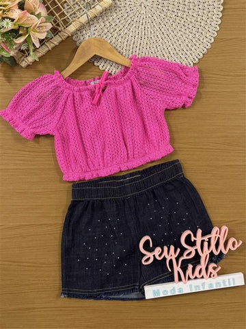 Conjunto Infantil Kukiê Verão com Shorts Jeans Preto e Blusa Rosa Trico