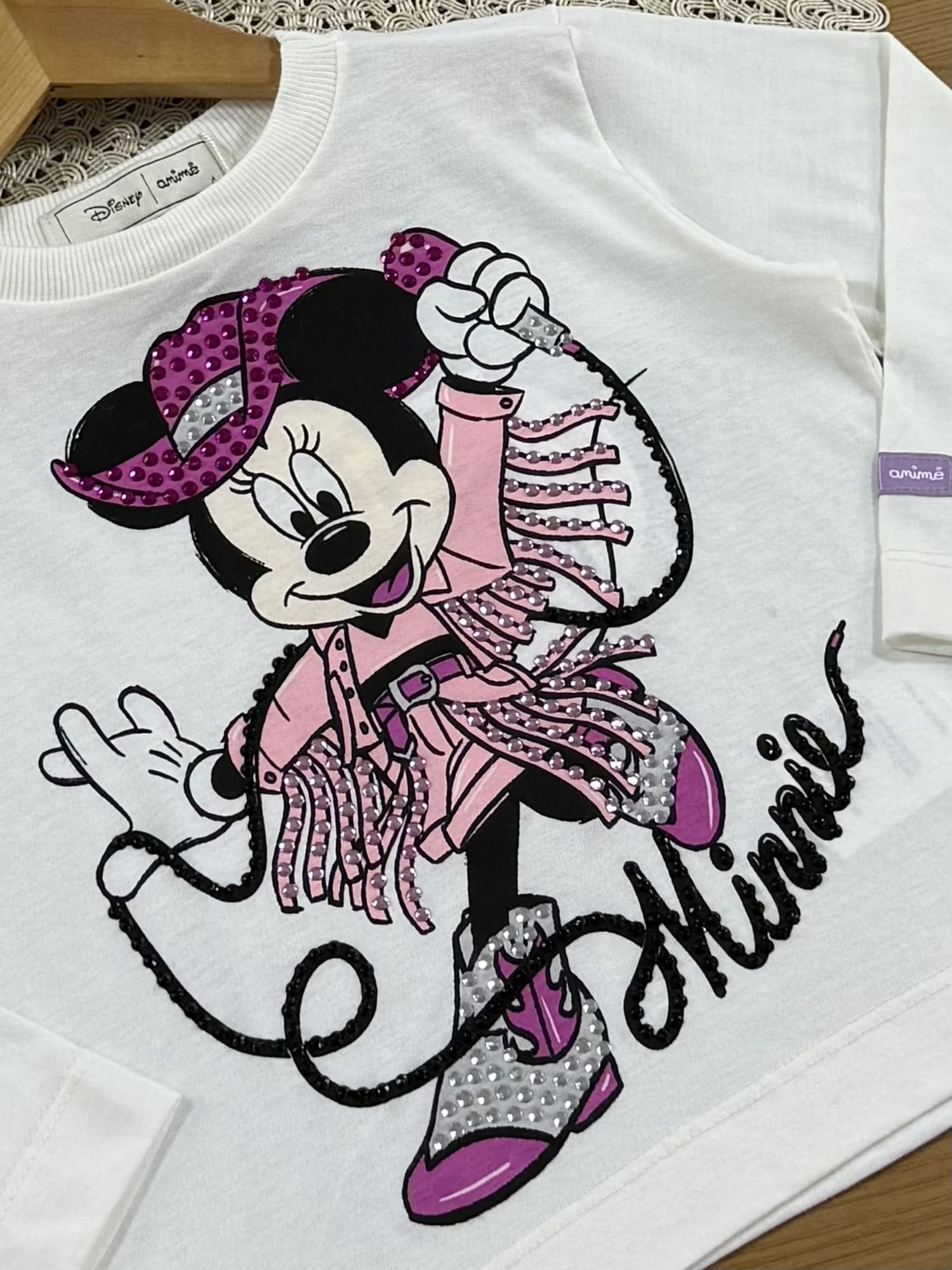 Blusa Infantil Animê Inverno Manga Longa Branca Minnie Cowgirl com Strass Disney