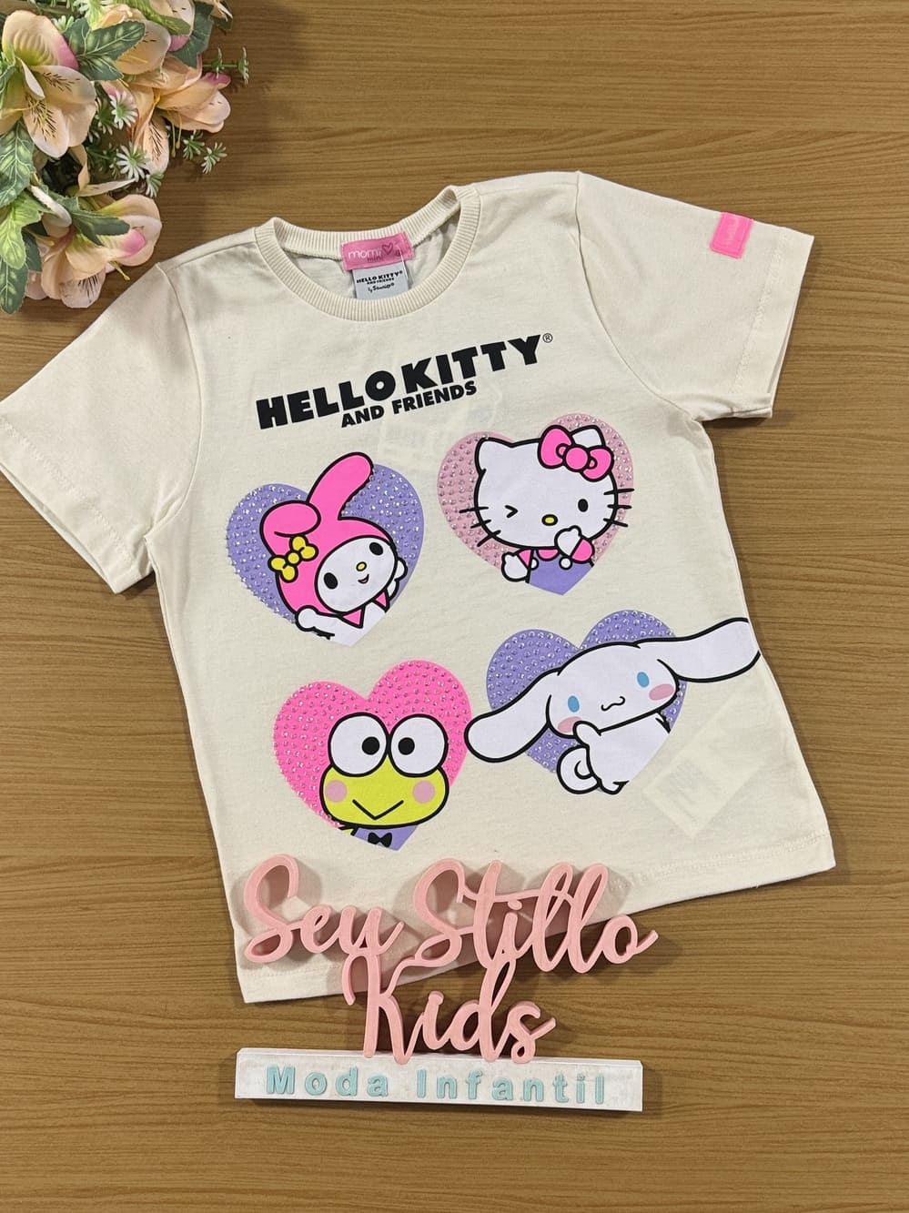 Blusa Infantil Momi Verão Bege Hello Kitty e Amigos