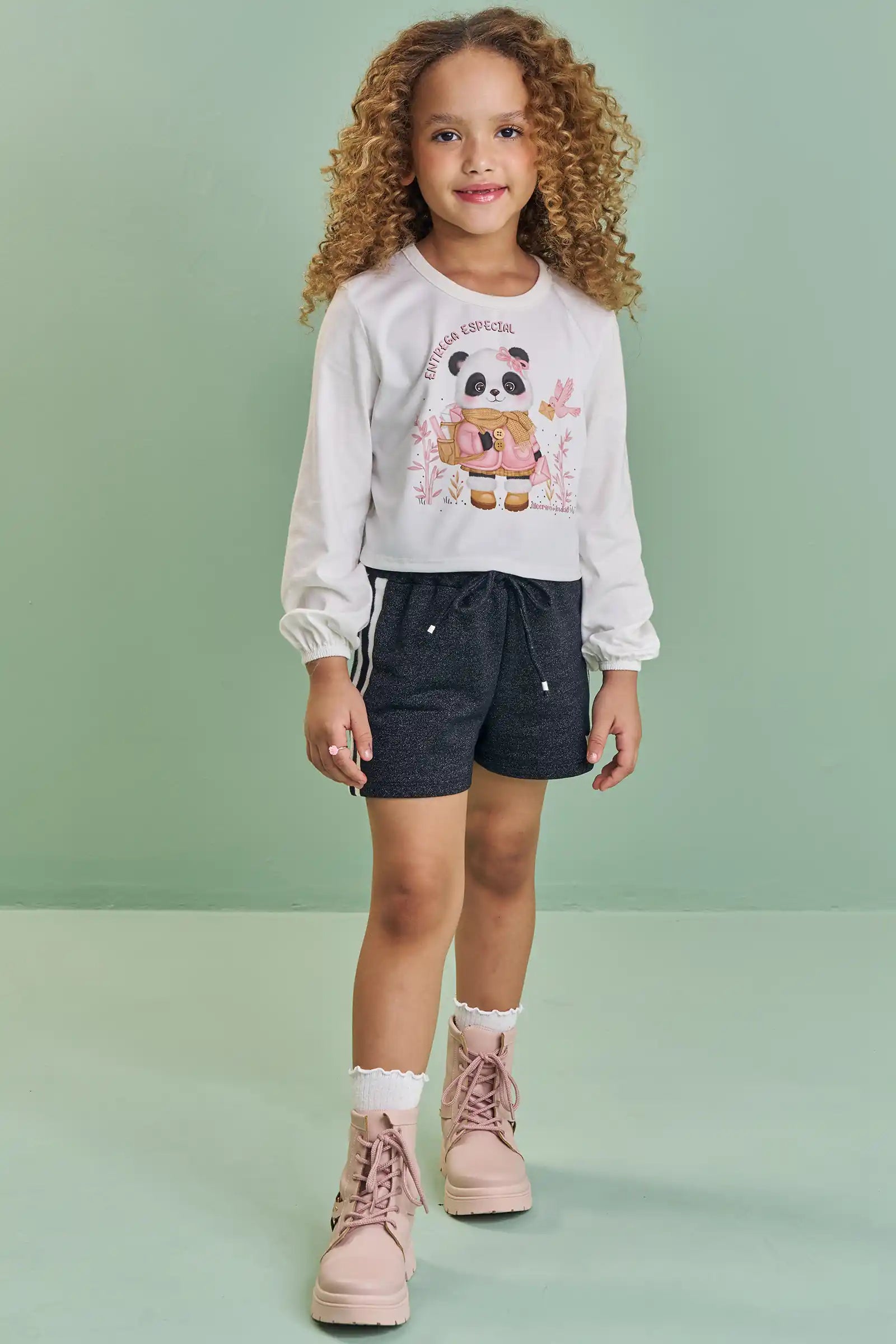 Conjunto Infantil Kukiê Inverno com Shorts Preto e Blusa Manga Longa Pandinha